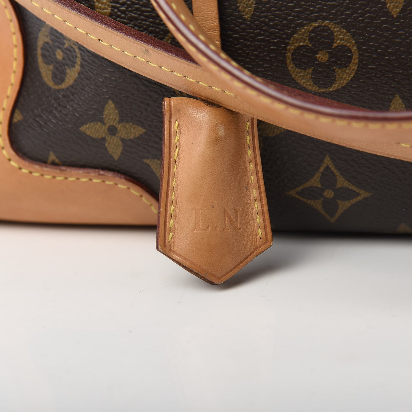 Monogram Estrela NM