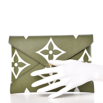 Louis Vuitton Monogram Giant Kirigami Pochette Set 2 of 12