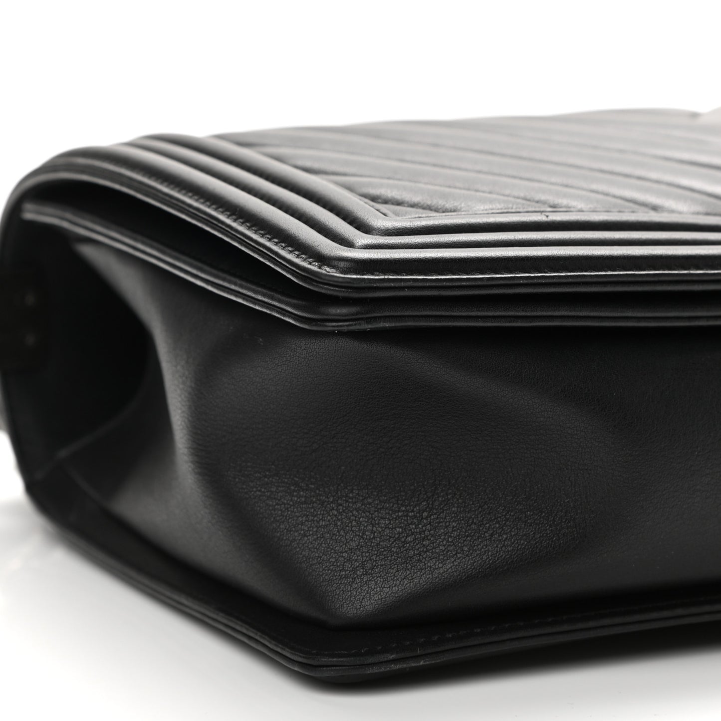 Calfskin Chevron Quilted New Medium Boy Flap Black