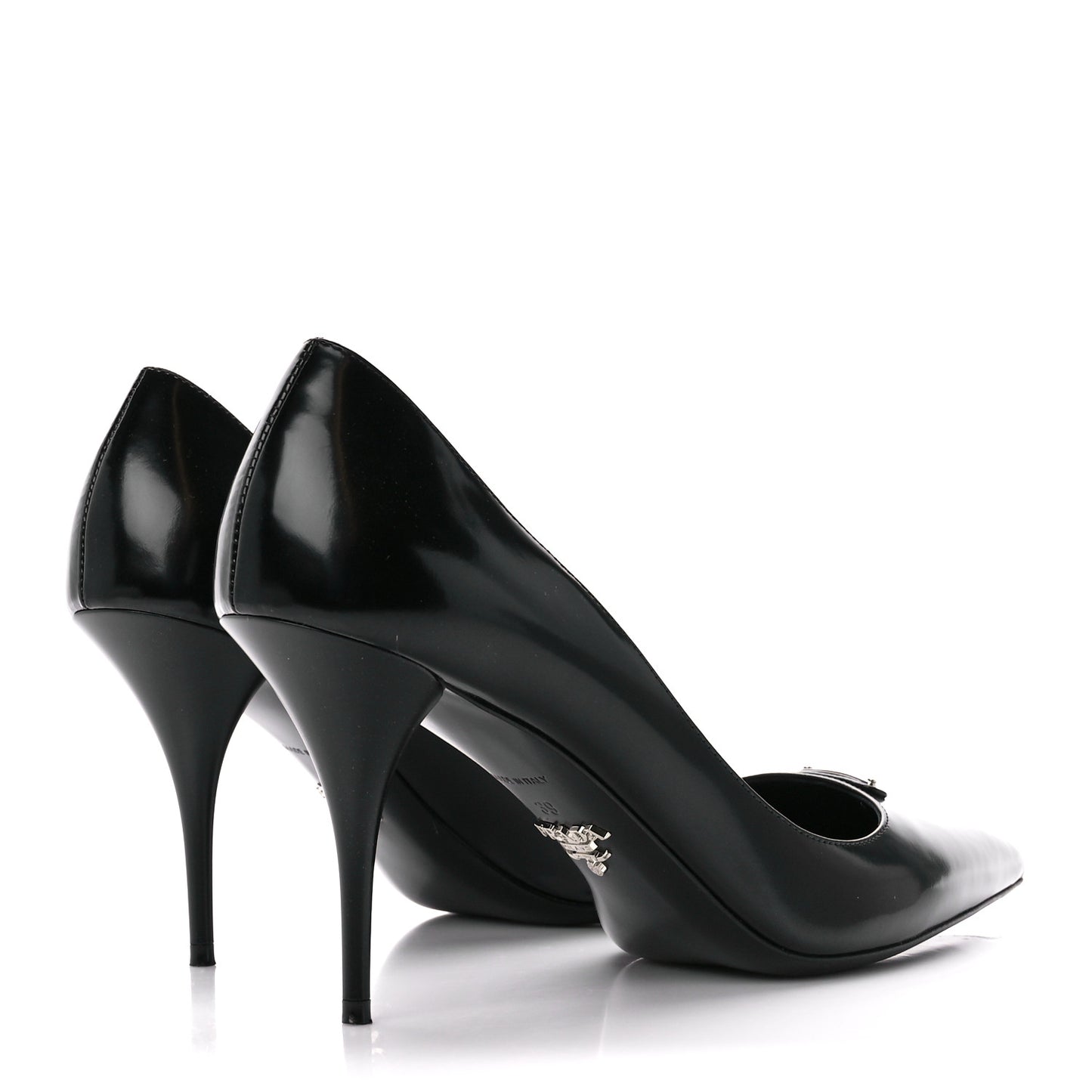 Spazzolato Metal Triangle Logo Pointed Toe 85mm Pumps 39 Black