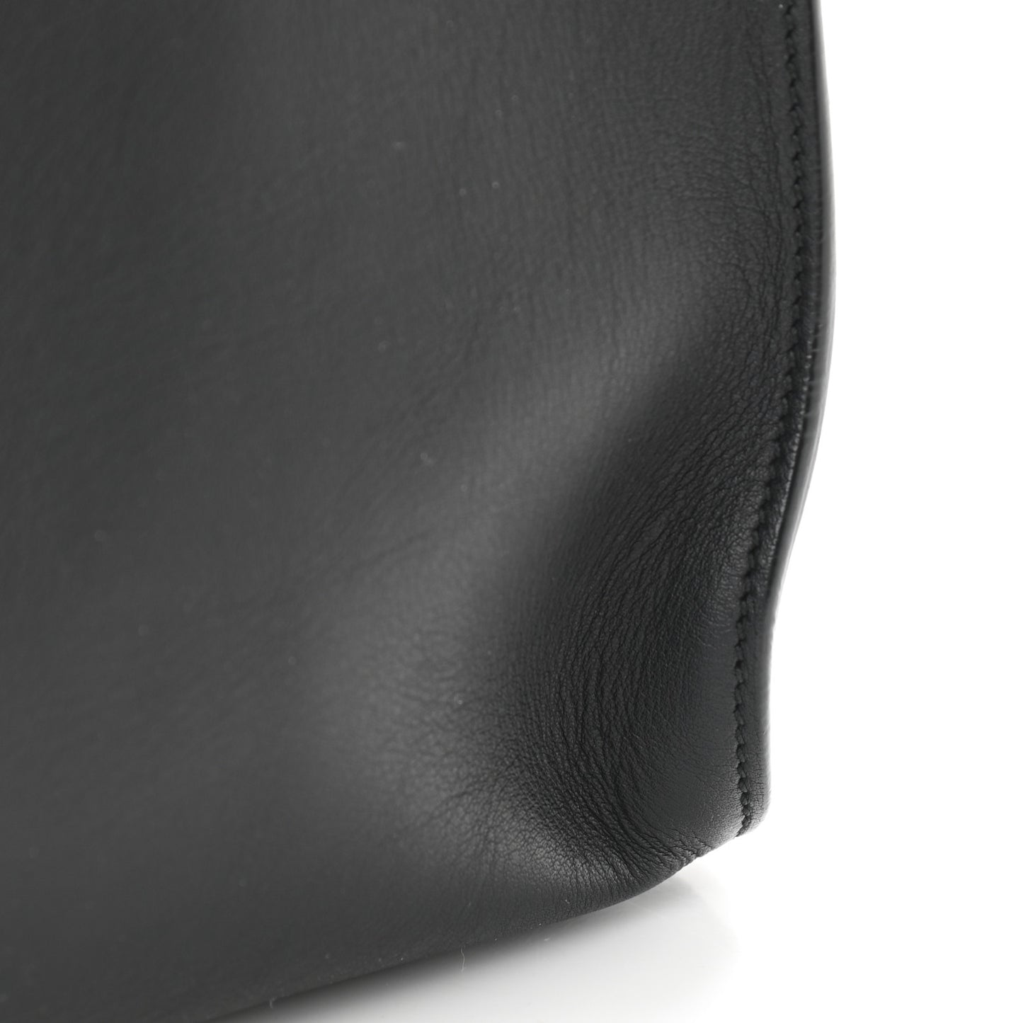 Calfskin Medium Classic Y Cabas Black