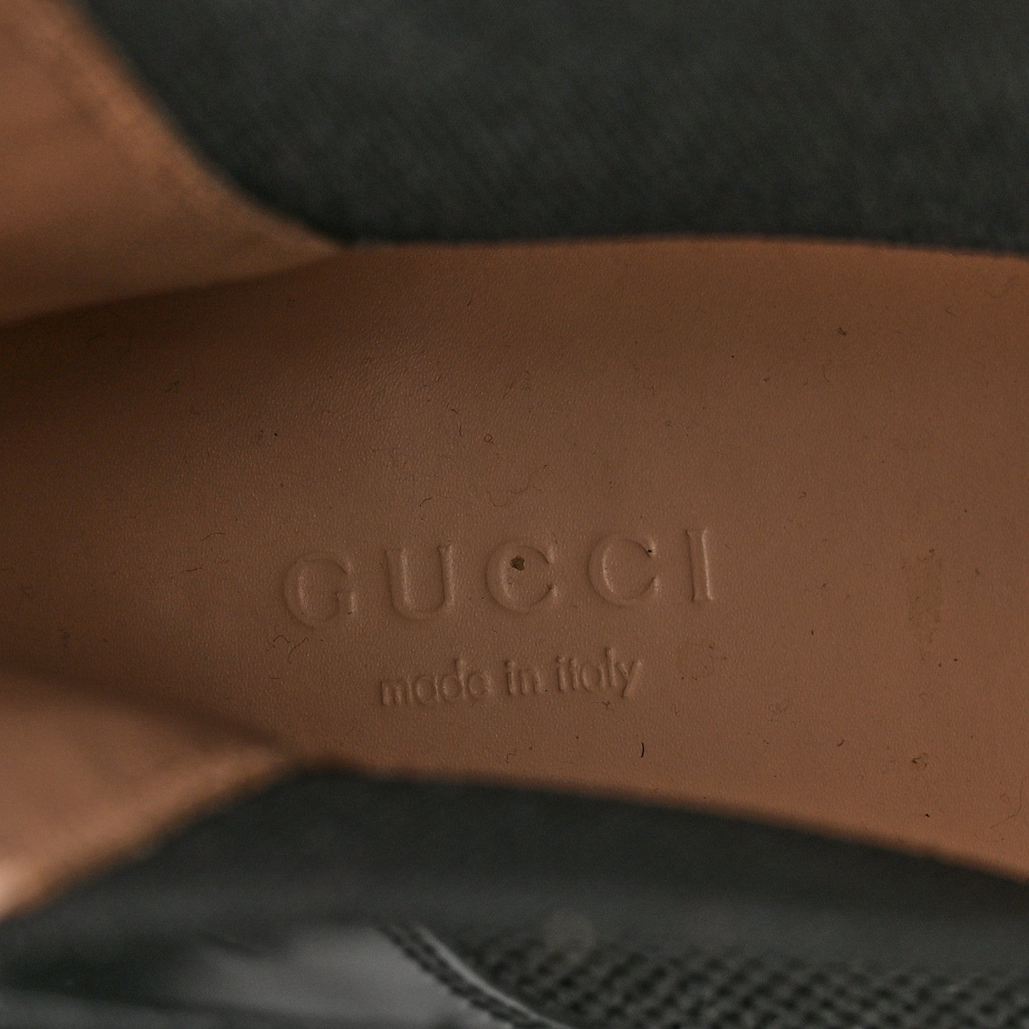 Gucci Magnum Calfskin Logo Ankle Boots 40 Black 7 of 11