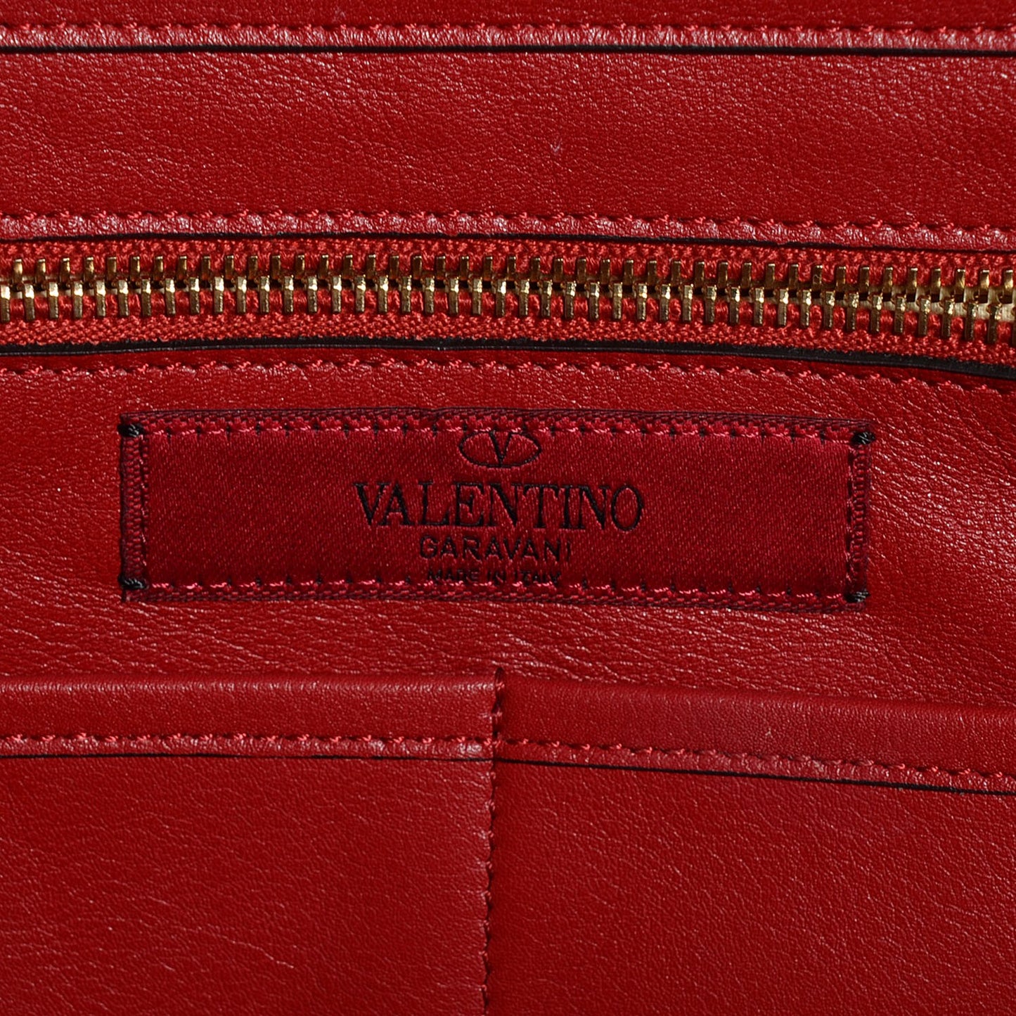Vitello Medium Rockstud Tote Rosso Valentino