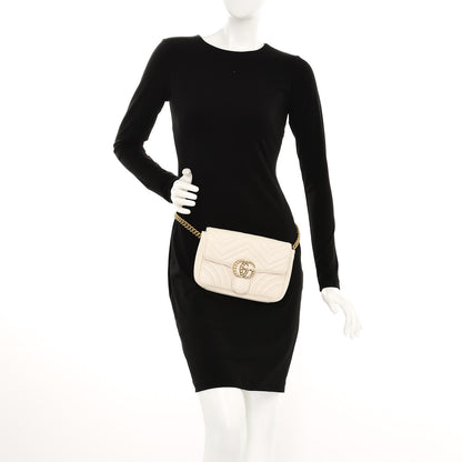 Gucci Calfskin Matelasse Pearly GG Marmont Chain Belt Bag Mystic White 2 of 7