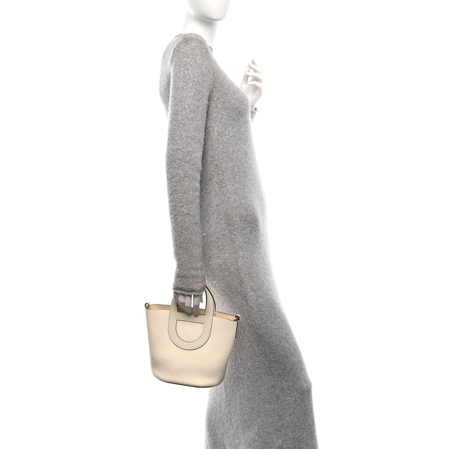 Hermes Taurillon Clemence Swift In-The-Loop 18 Bag Nata 3 of 17