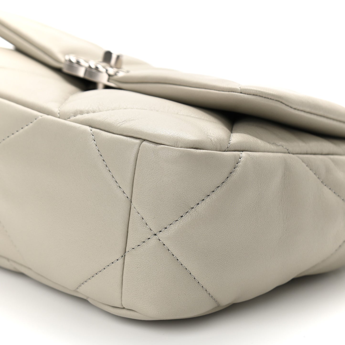 Lambskin Quilted Medium Chanel 19 Flap Grey