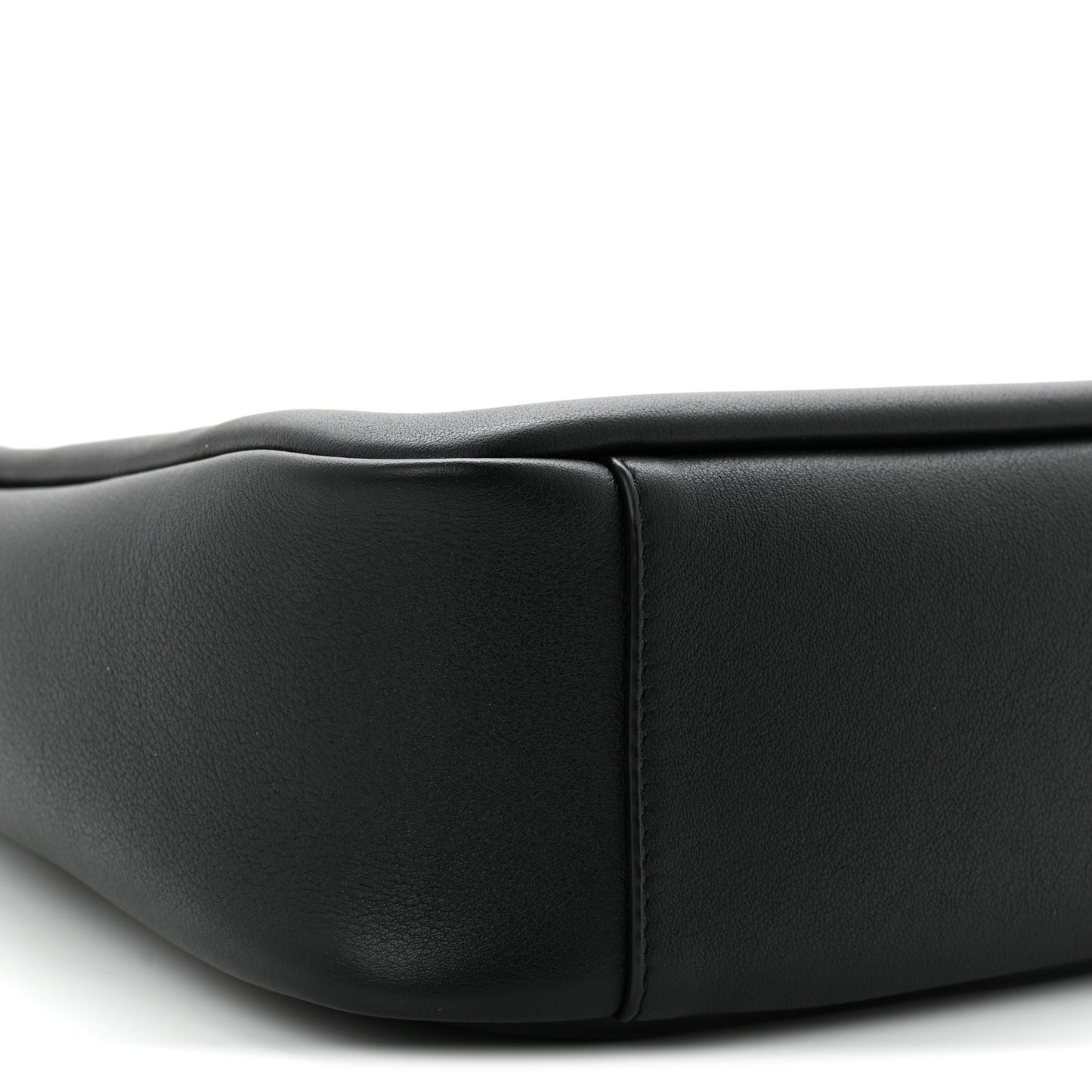 Grained Calfskin Small Le 5 A 7 Soft Hobo Black