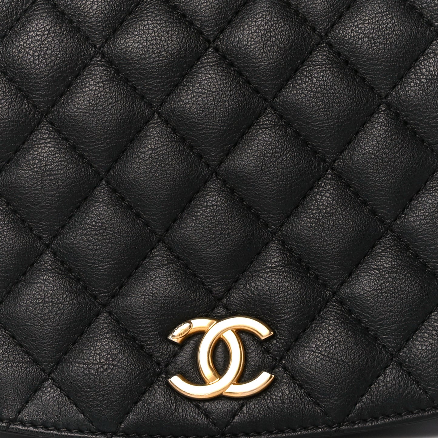 Grained Calfskin Quilted Messenger Flap Black