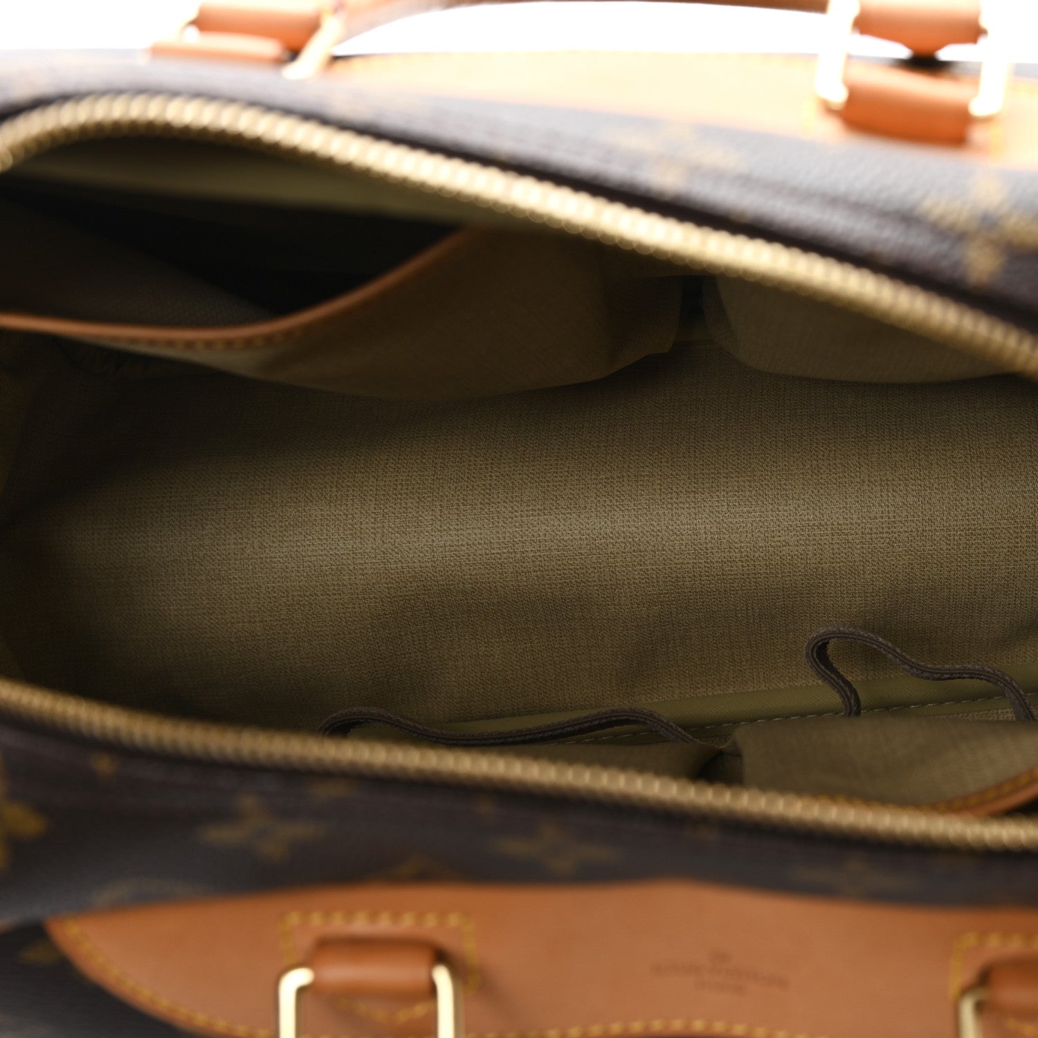 Louis Vuitton Monogram Deauville 6 of 10