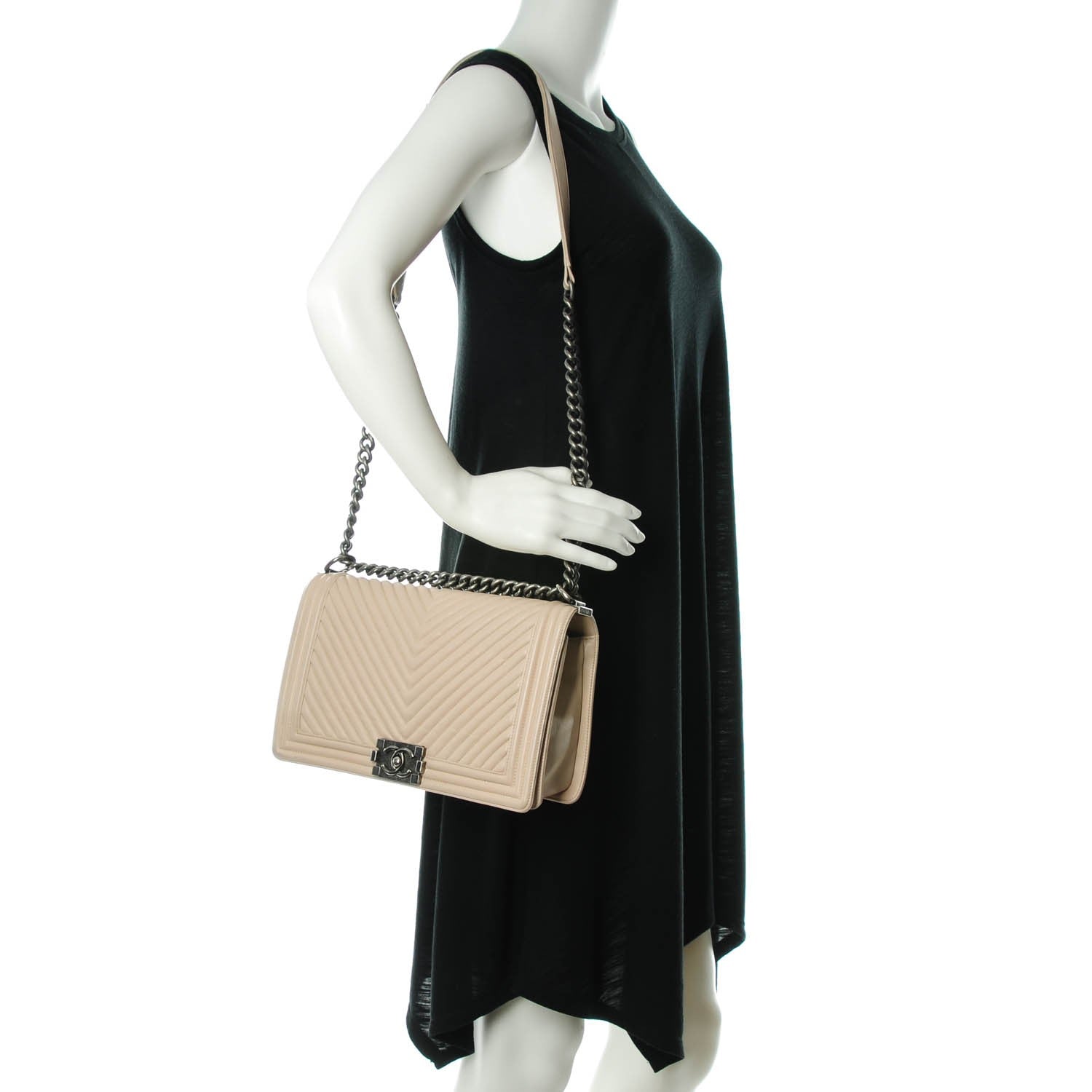 Chanel Wrinkled Lambskin Chevron New Medium Boy Flap Beige 2 of 8