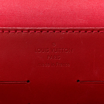 Louis Vuitton Vernis Monogram Ana Pomme D'Amour Clutch 7 of 17