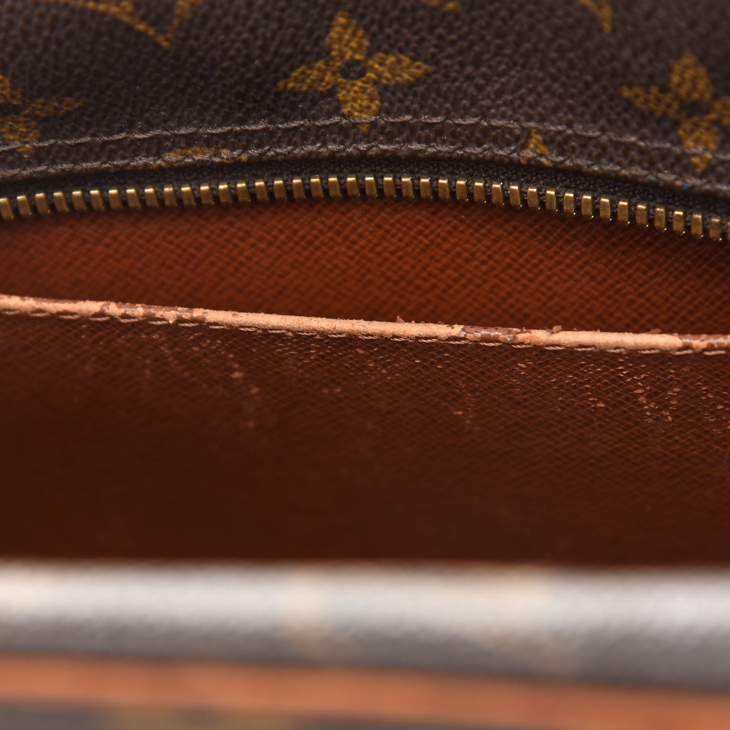 Louis Vuitton Monogram Cite MM 13 of 13