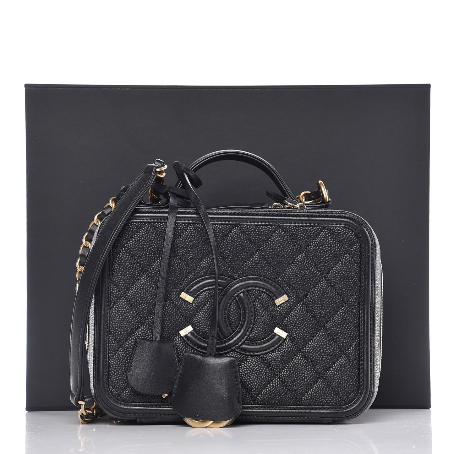 Caviar Quilted Medium CC Filigree Vanity Case Black