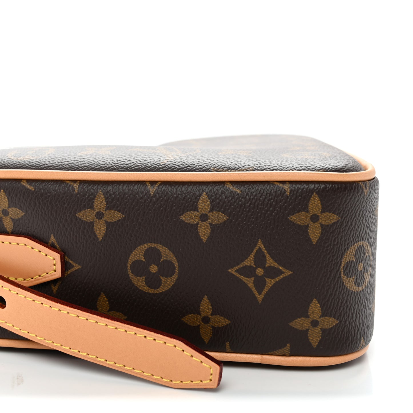 Monogram Game On Coeur