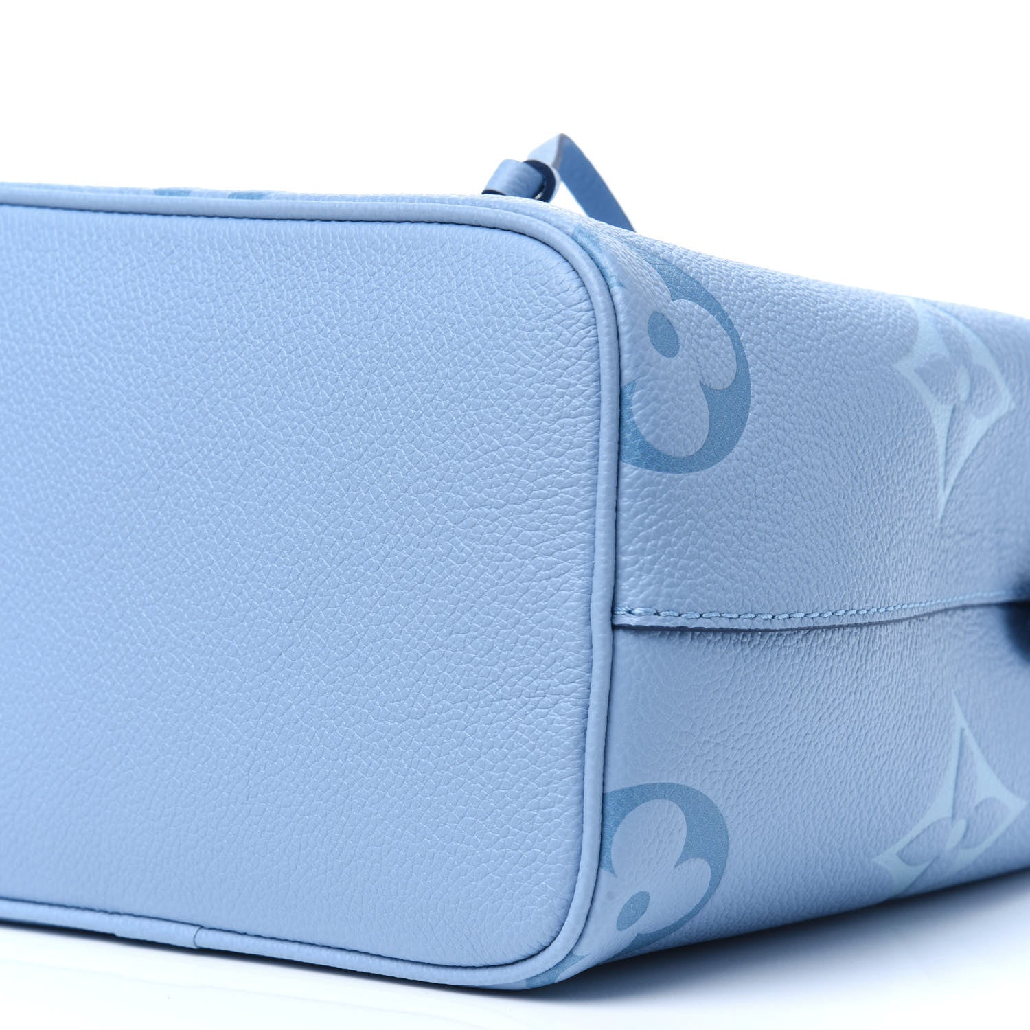 Louis Vuitton Empreinte Monogram Giant By The Pool Neonoe BB Summer Blue 9 of 11