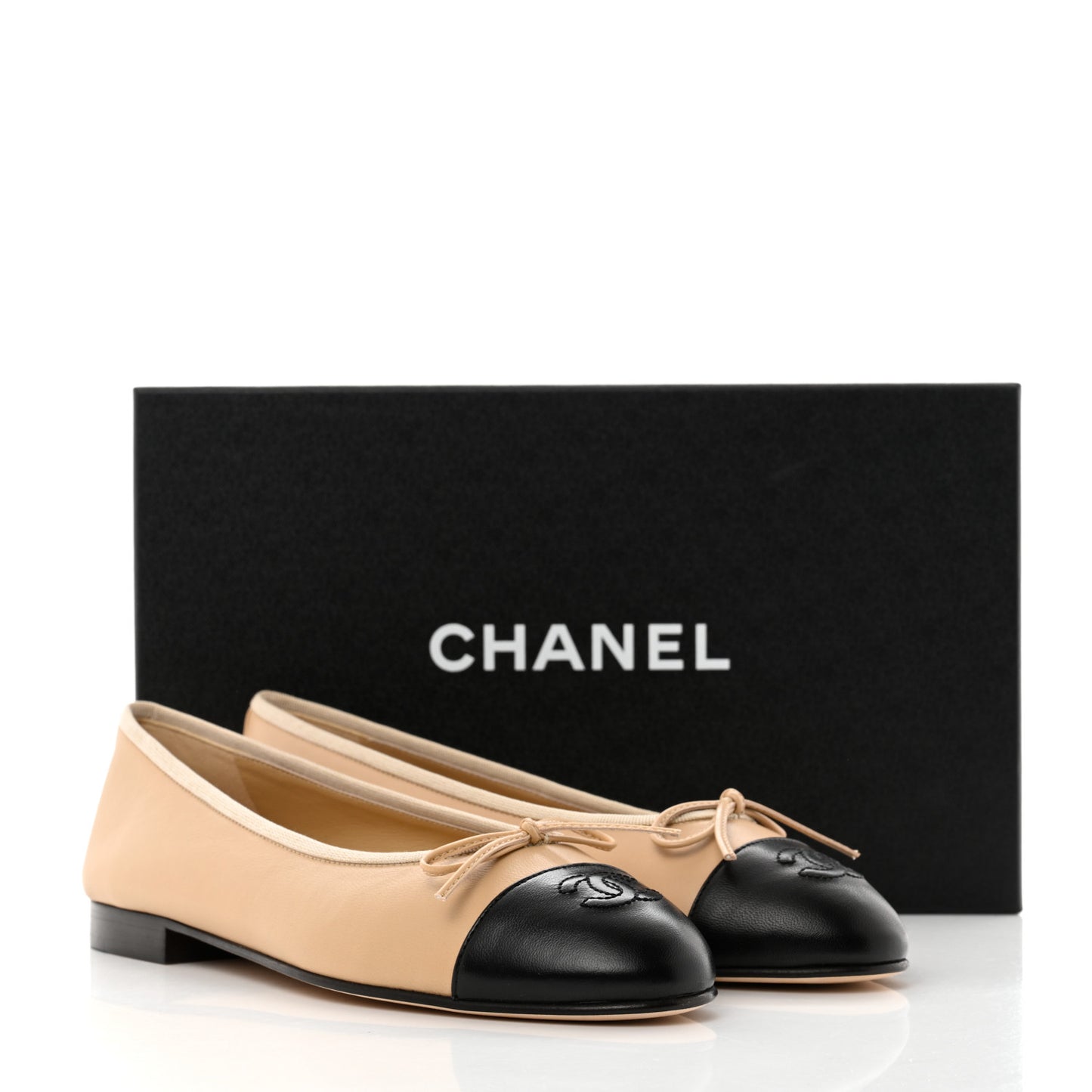 Lambskin Cap Toe Ballerina Flats 38.5 Beige Black