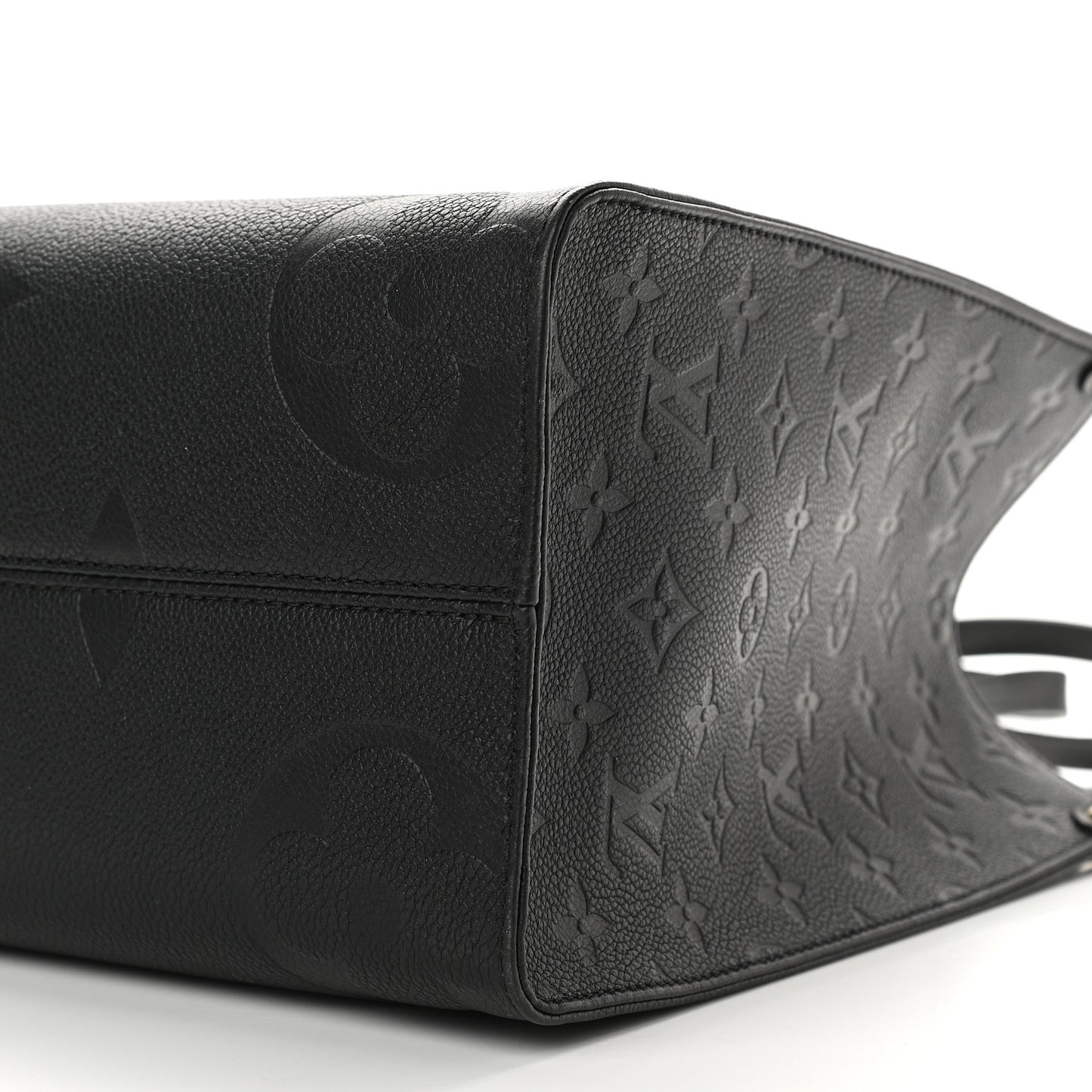 Empreinte Monogram Giant Onthego MM Black