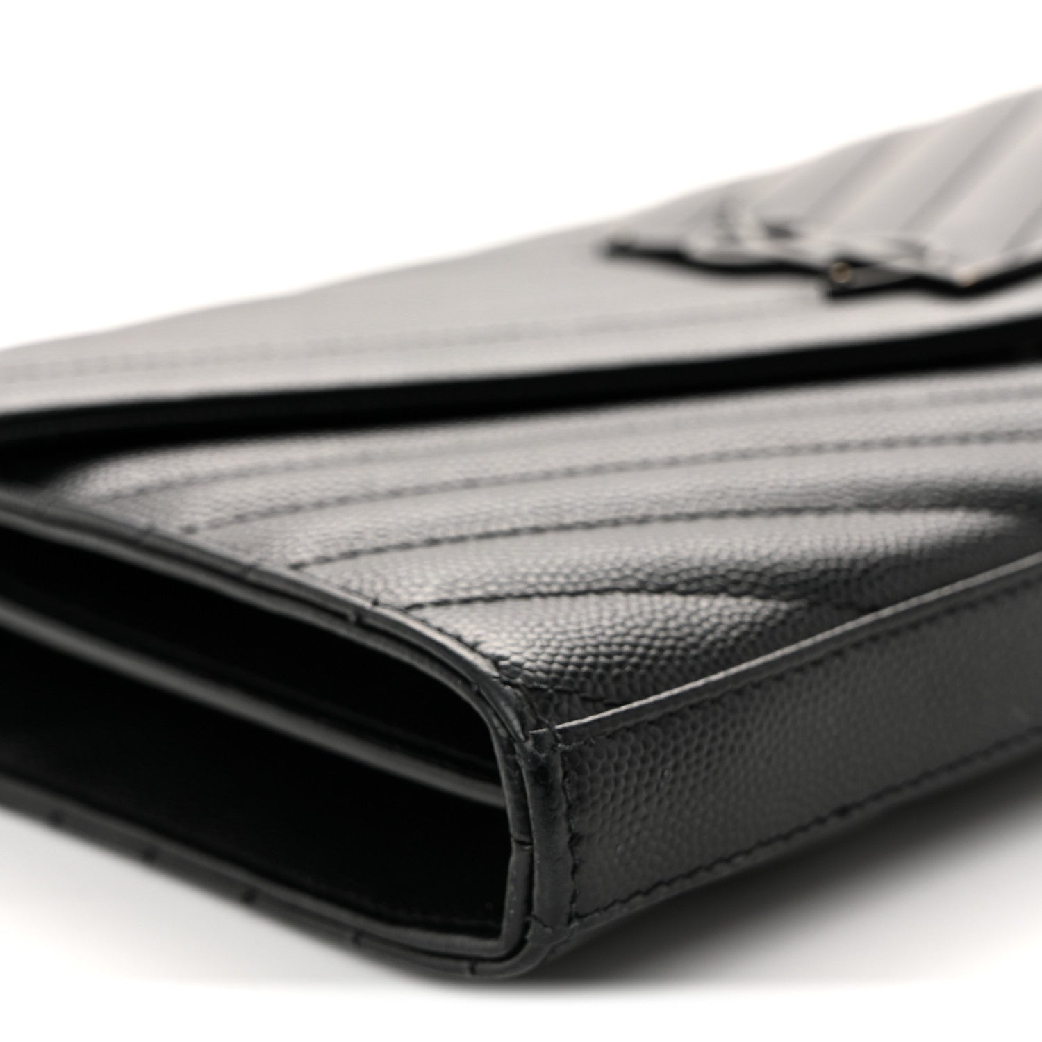 Saint Laurent Grain De Poudre Matelasse Chevron Monogram Monochrome Chain Wallet Black 8 of 9
