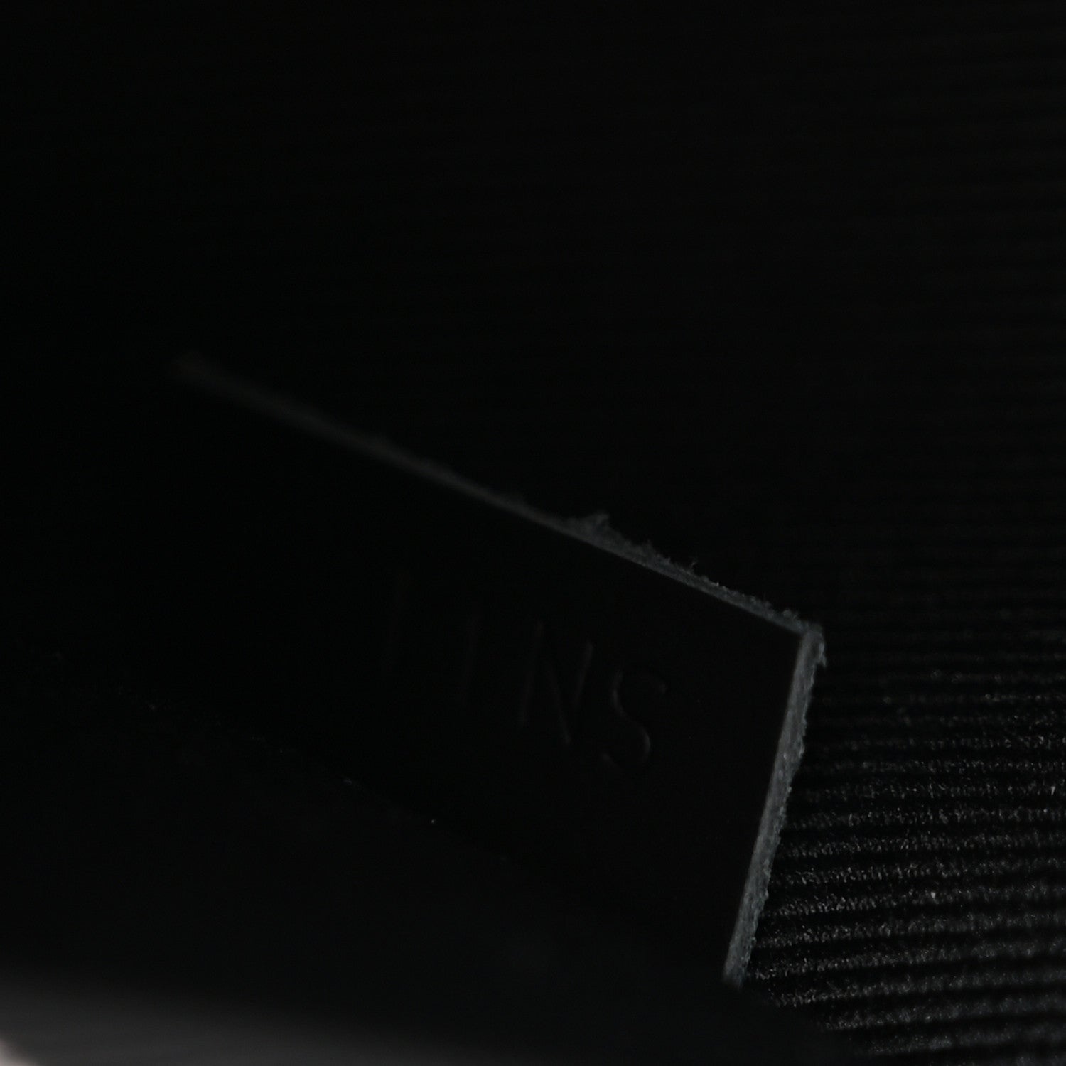 Louis Vuitton Damier Graphite Horizon Accessories Pouch 7 of 8