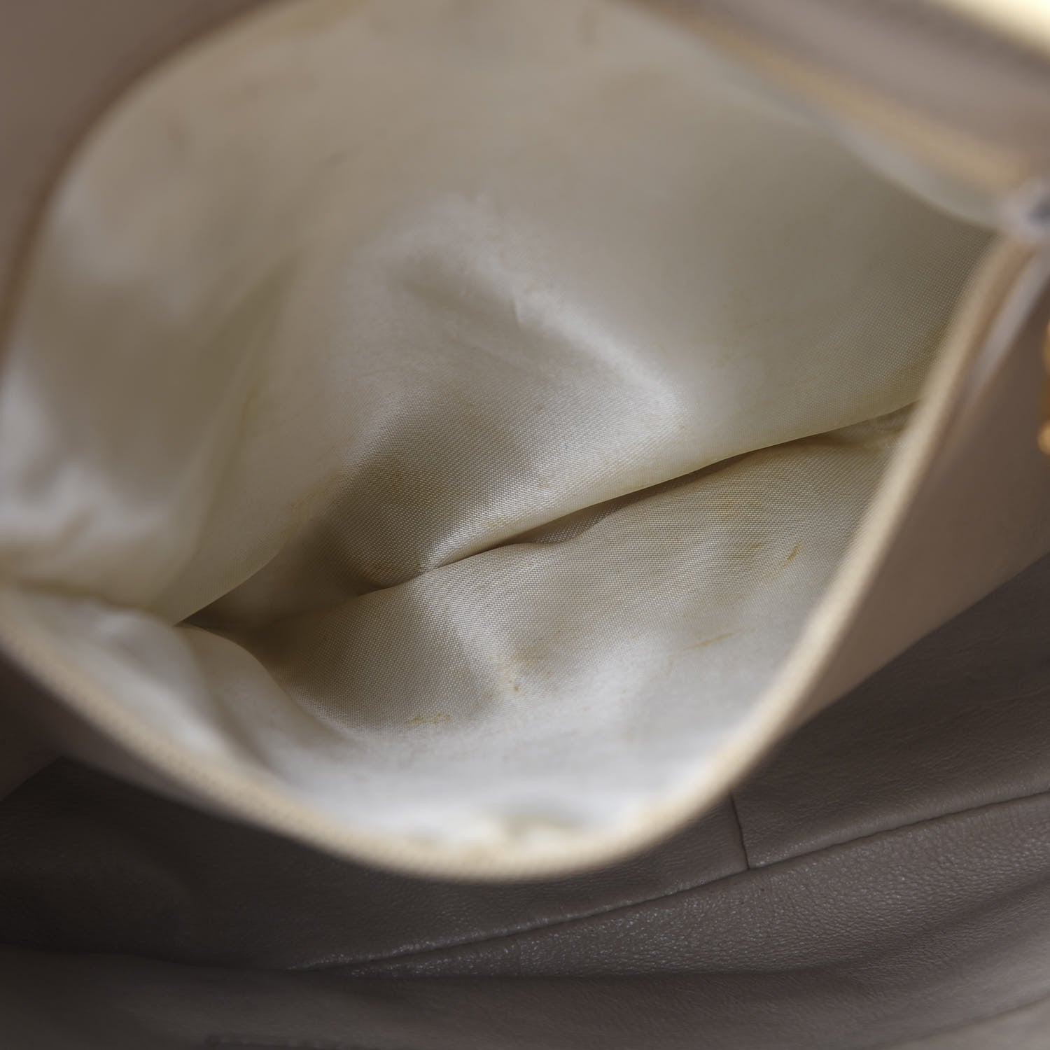 Chanel Caviar Quilted Shoulder Bag White 7 of 11