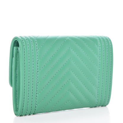 Chanel Lambskin Chevron Quilted Boy Card Holder Wallet Green 3 of 13