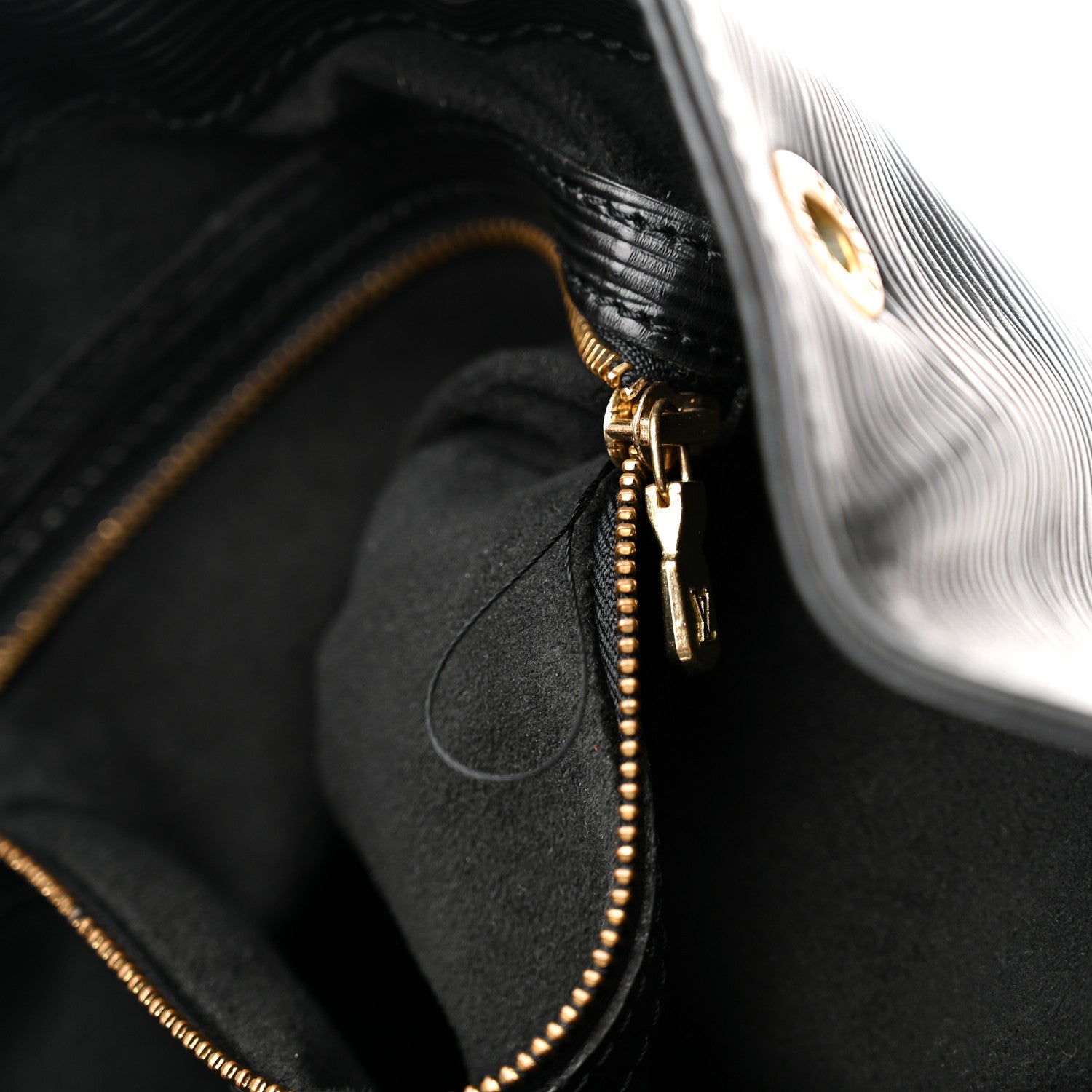 Louis Vuitton Epi Petit Noe Black 12 of 17