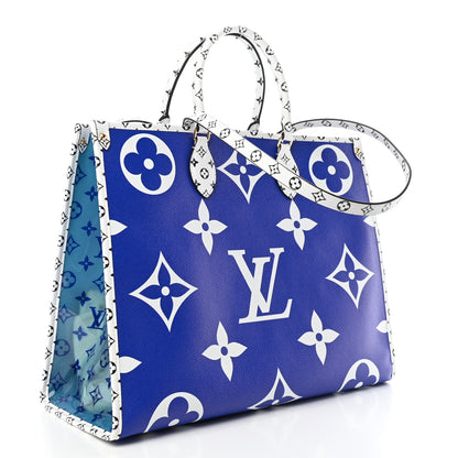 Louis Vuitton Monogram Giant Hamptons Onthego Blue 2 of 5