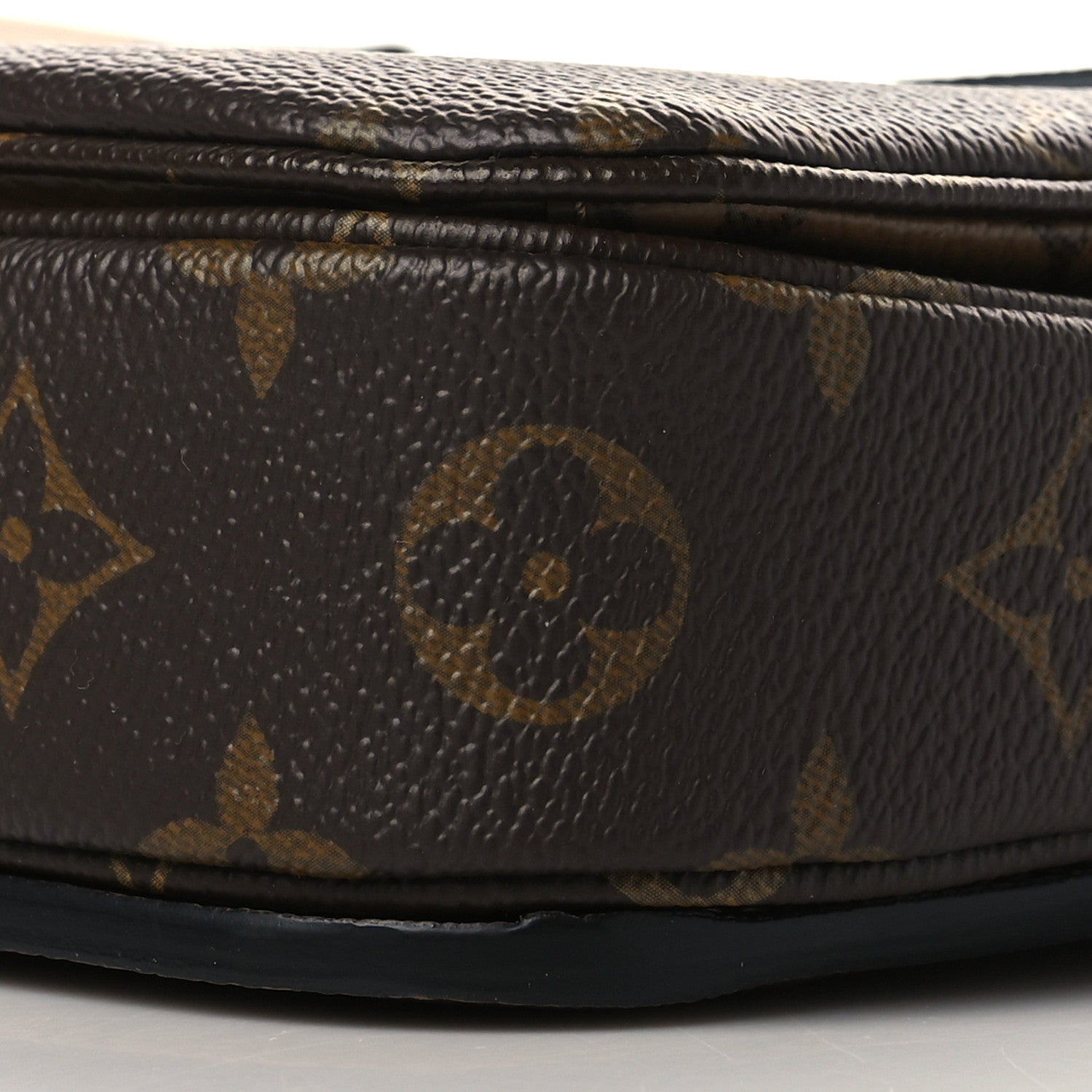 Louis Vuitton Reverse Monogram Pochette Metis 9 of 10