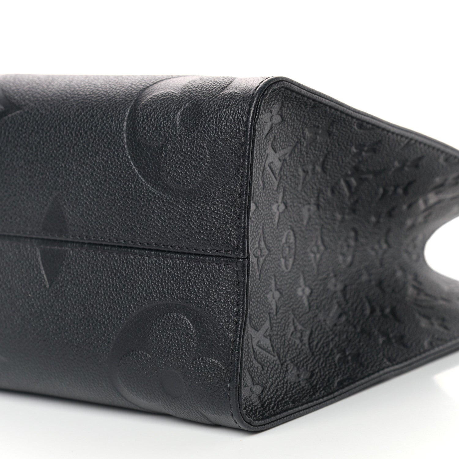 Louis Vuitton Empreinte Monogram Giant Onthego MM Black 7 of 7