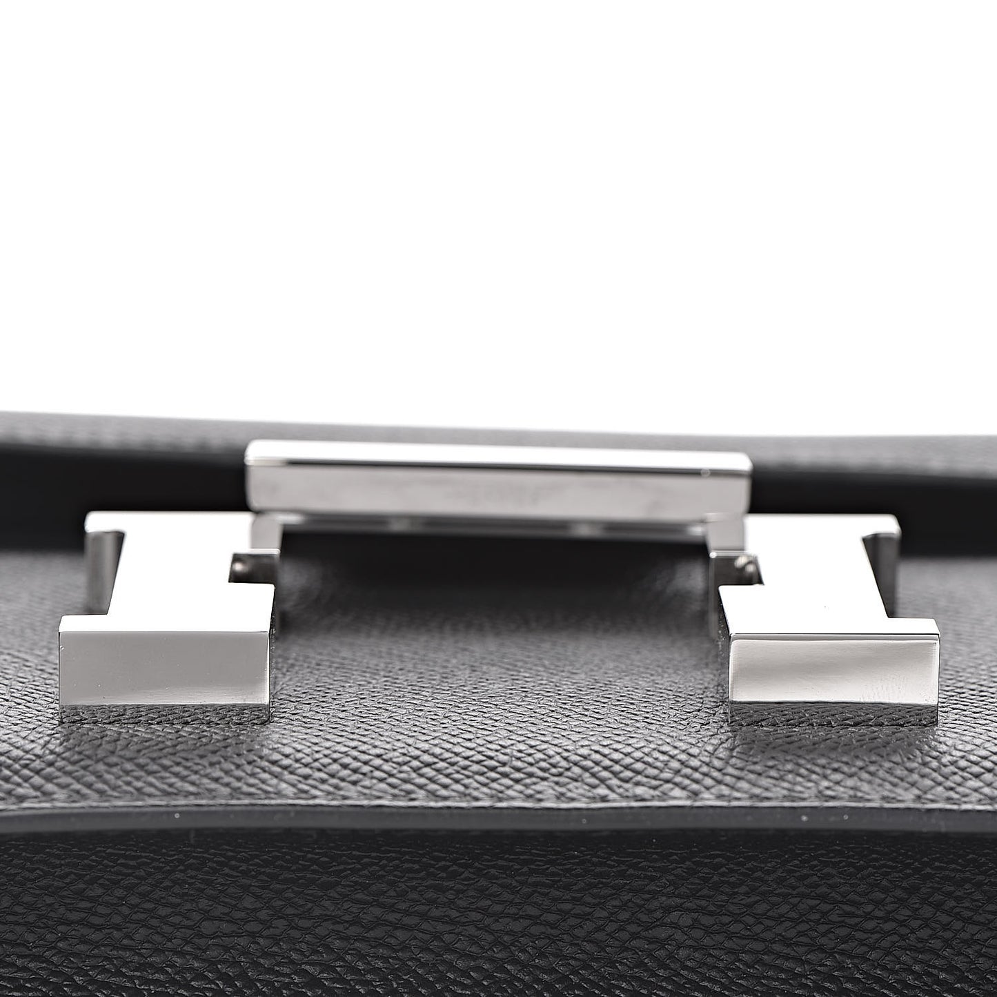 Epsom Constance 24 Black