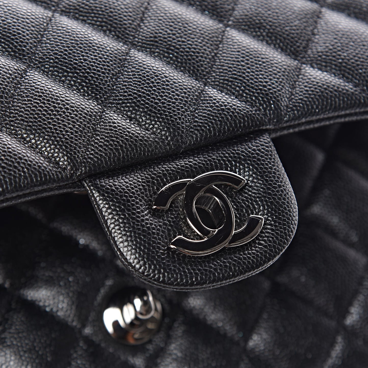 Iridescent Caviar Quilted Medium Double Flap Black