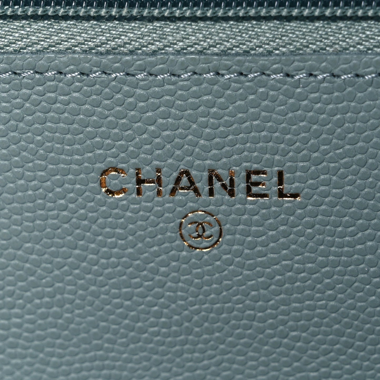 Caviar Quilted Wallet on Chain WOC Grey