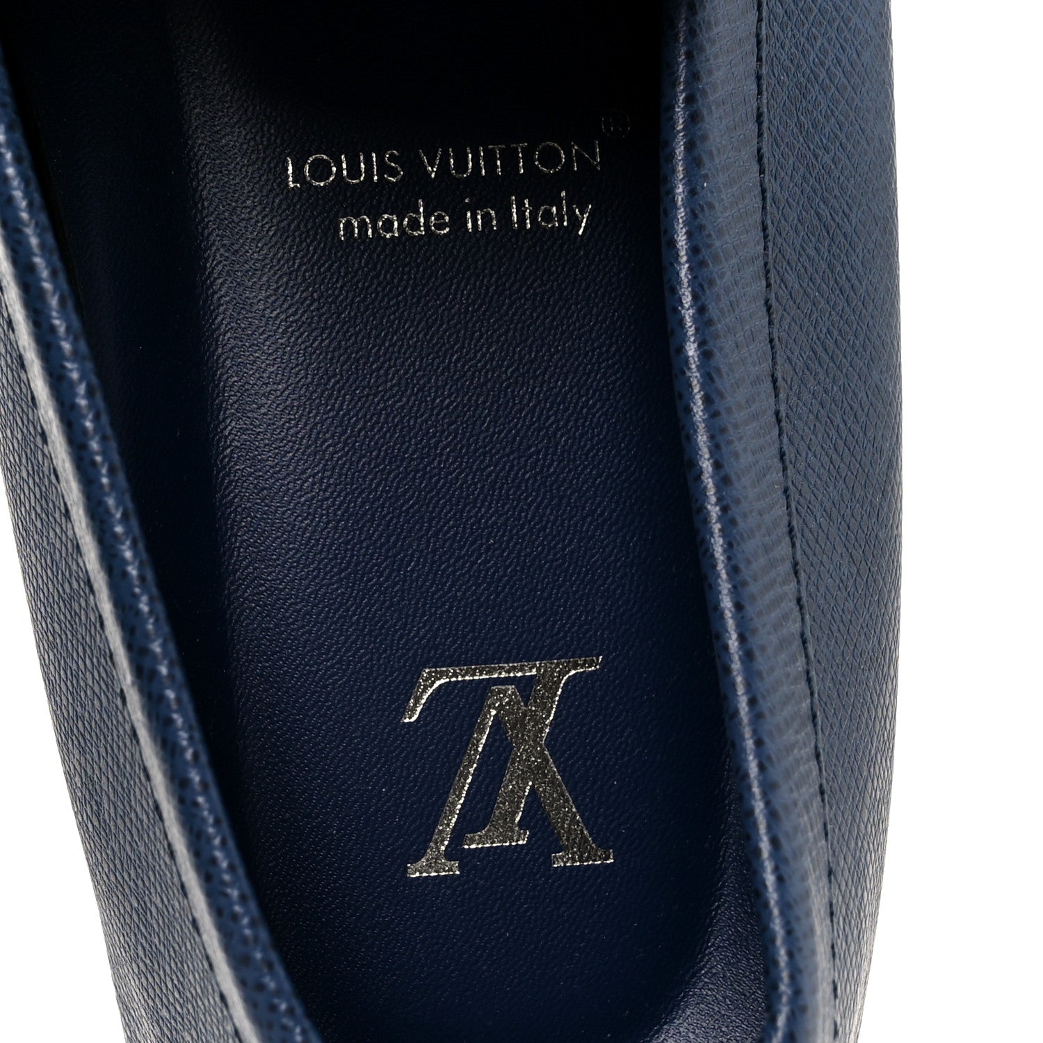 Louis Vuitton Taiga Mens Monza Moccasin Loafers 8.5 Marine 1837755