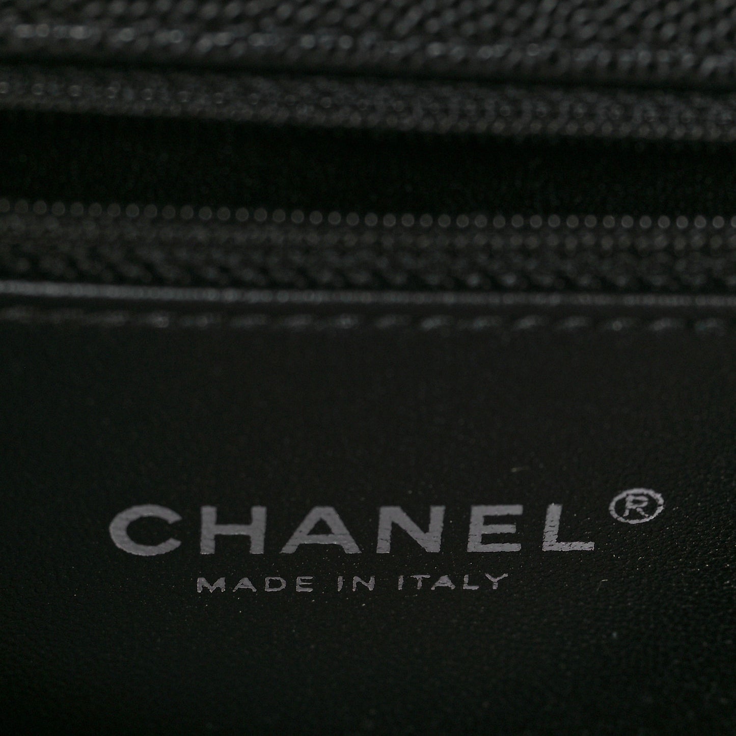Caviar Quilted New Medium Boy Flap Black