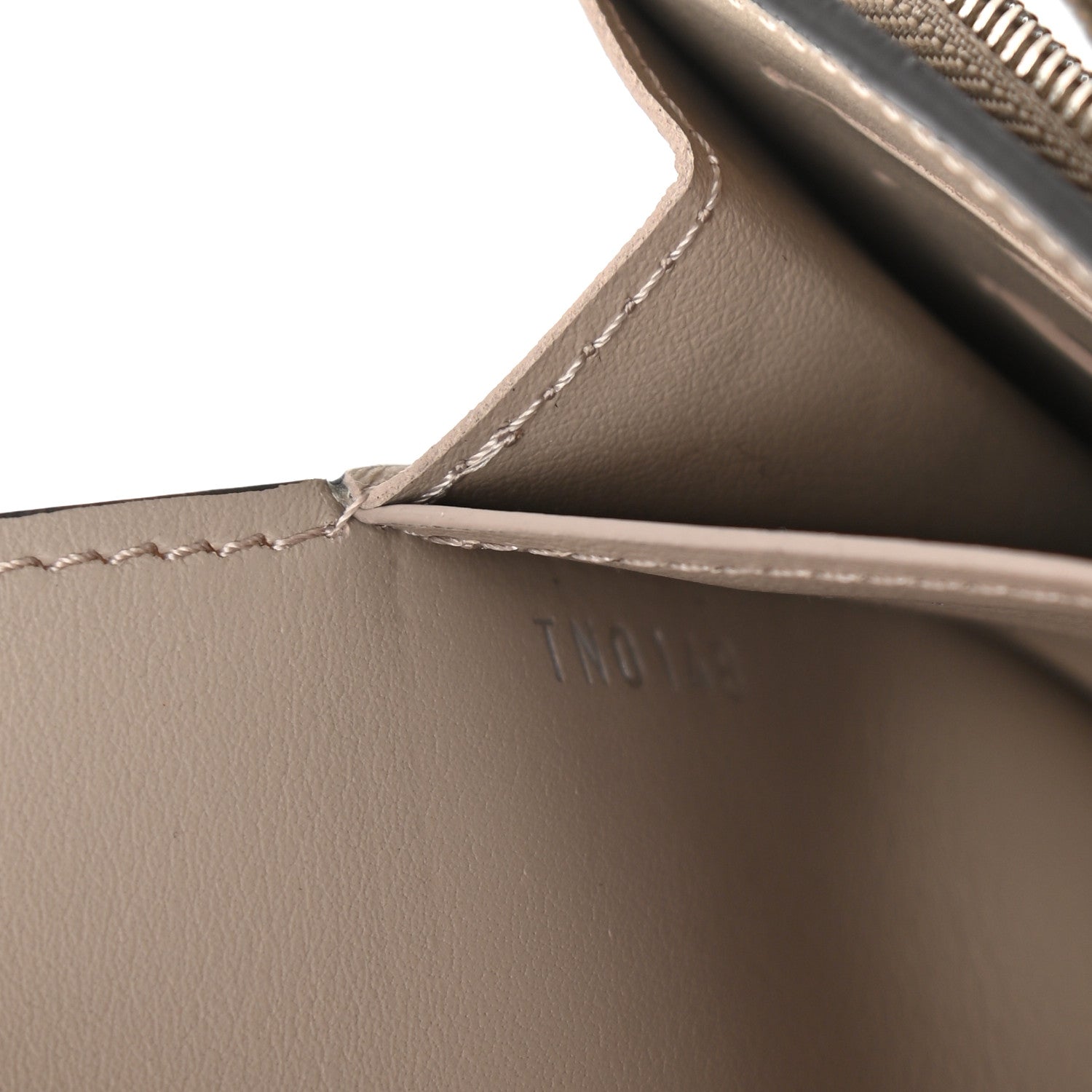 Louis Vuitton Mahina Iris Compact Wallet NM Galet 7 of 9