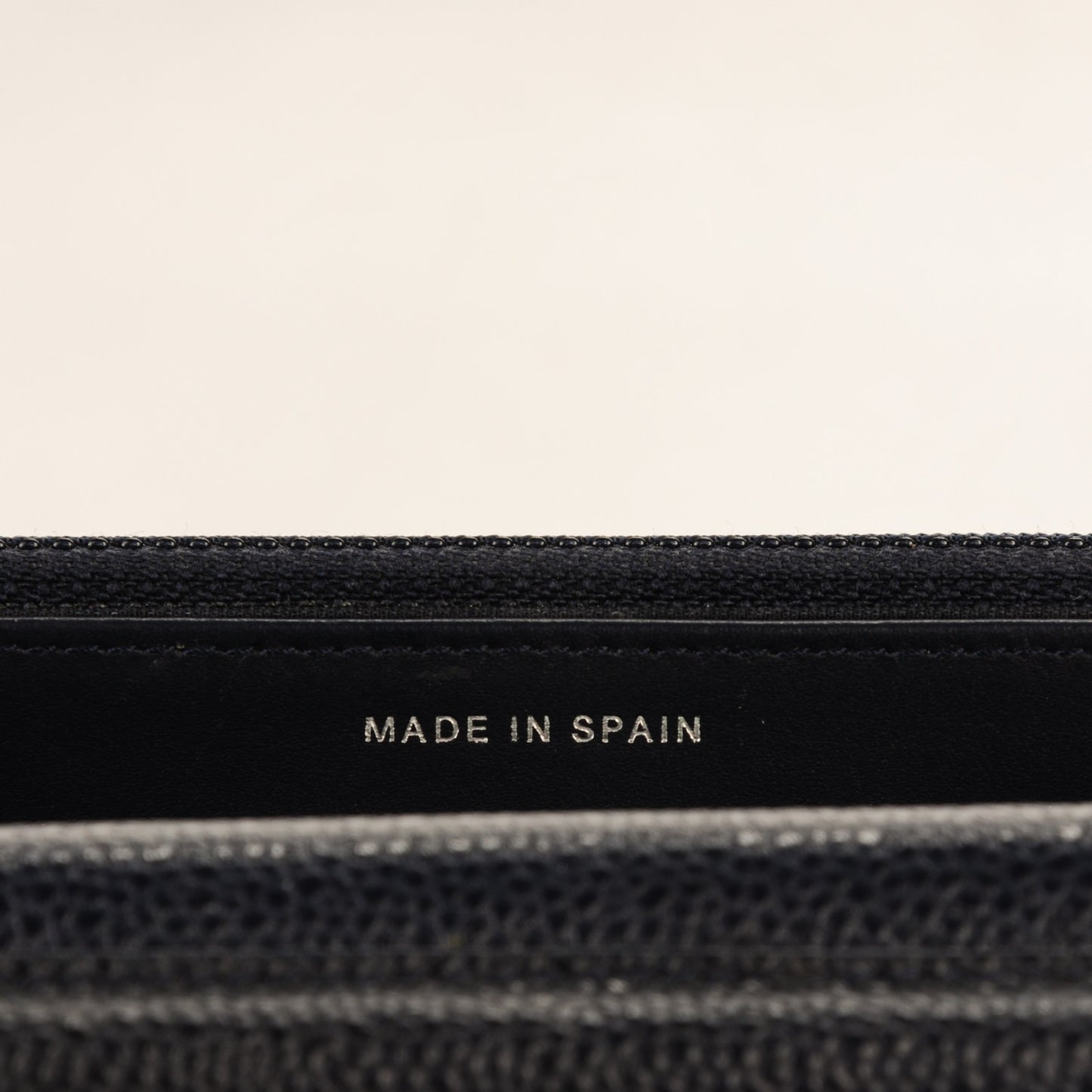 Caviar Quilted Wallet On Chain WOC Navy