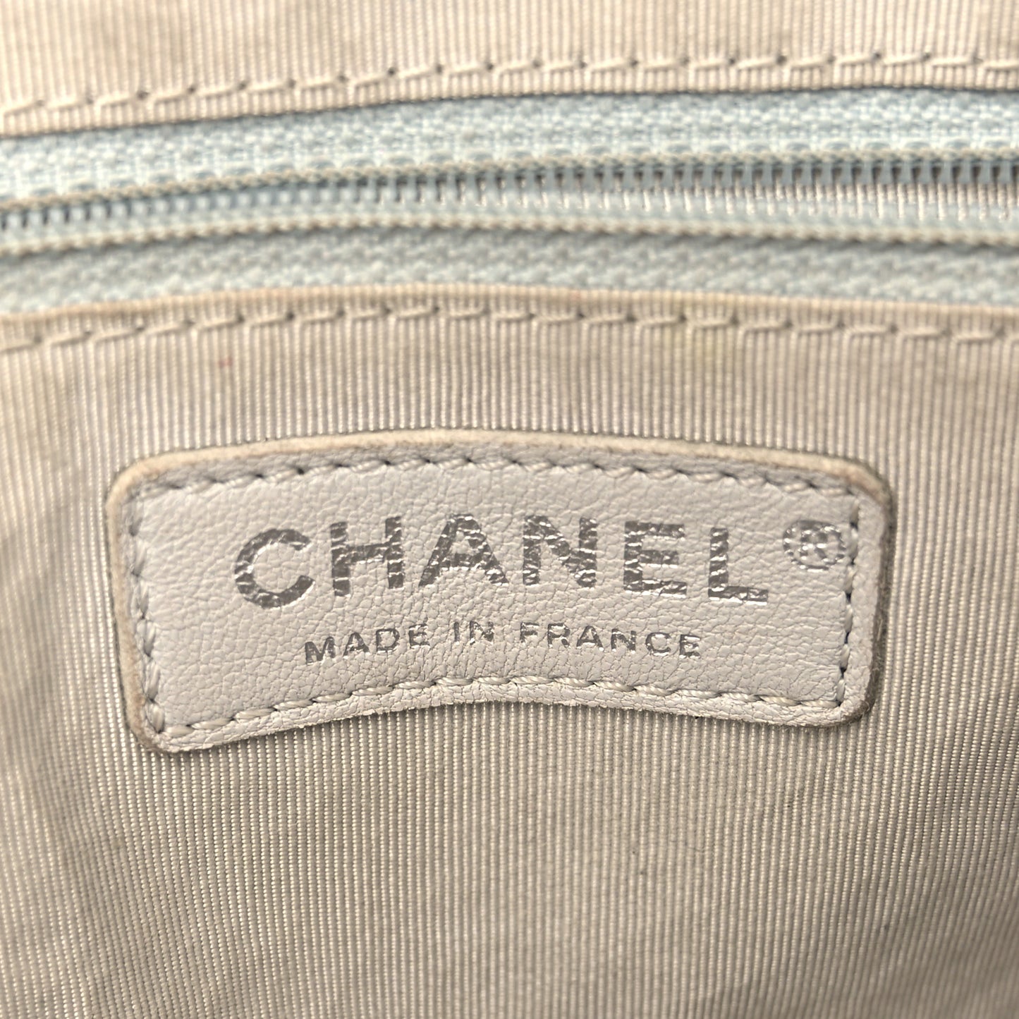 Metallic Grained Calfskin Quilted Small Casual Rock Flap Silver