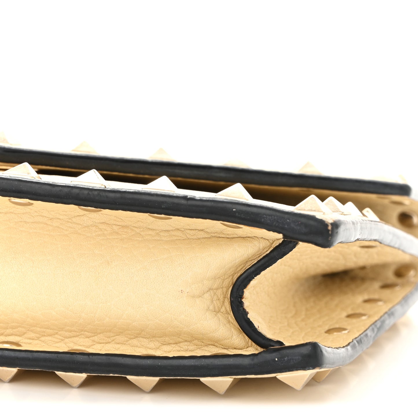 Vitello Rockstud Envelope Wallet on Chain Ivory
