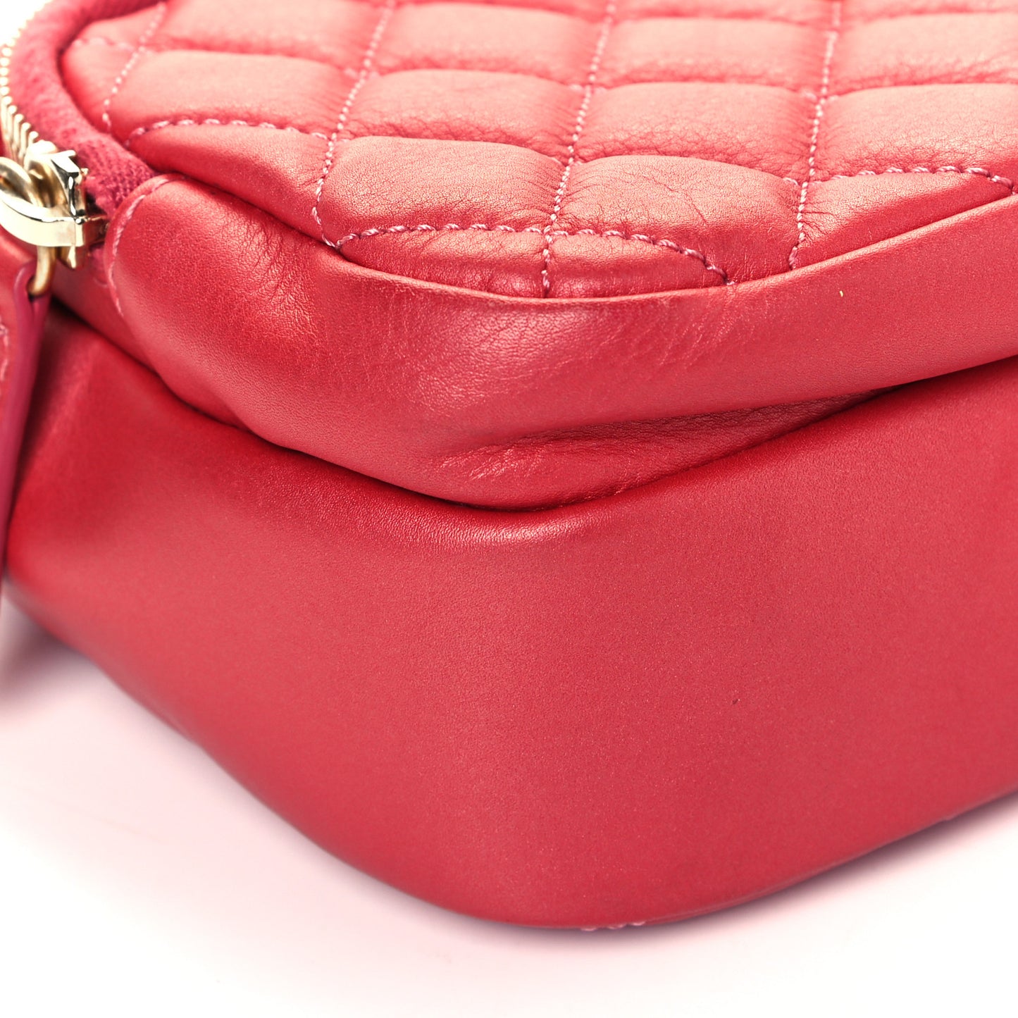 Calfskin Quilted Day Trips Camera Case Pink