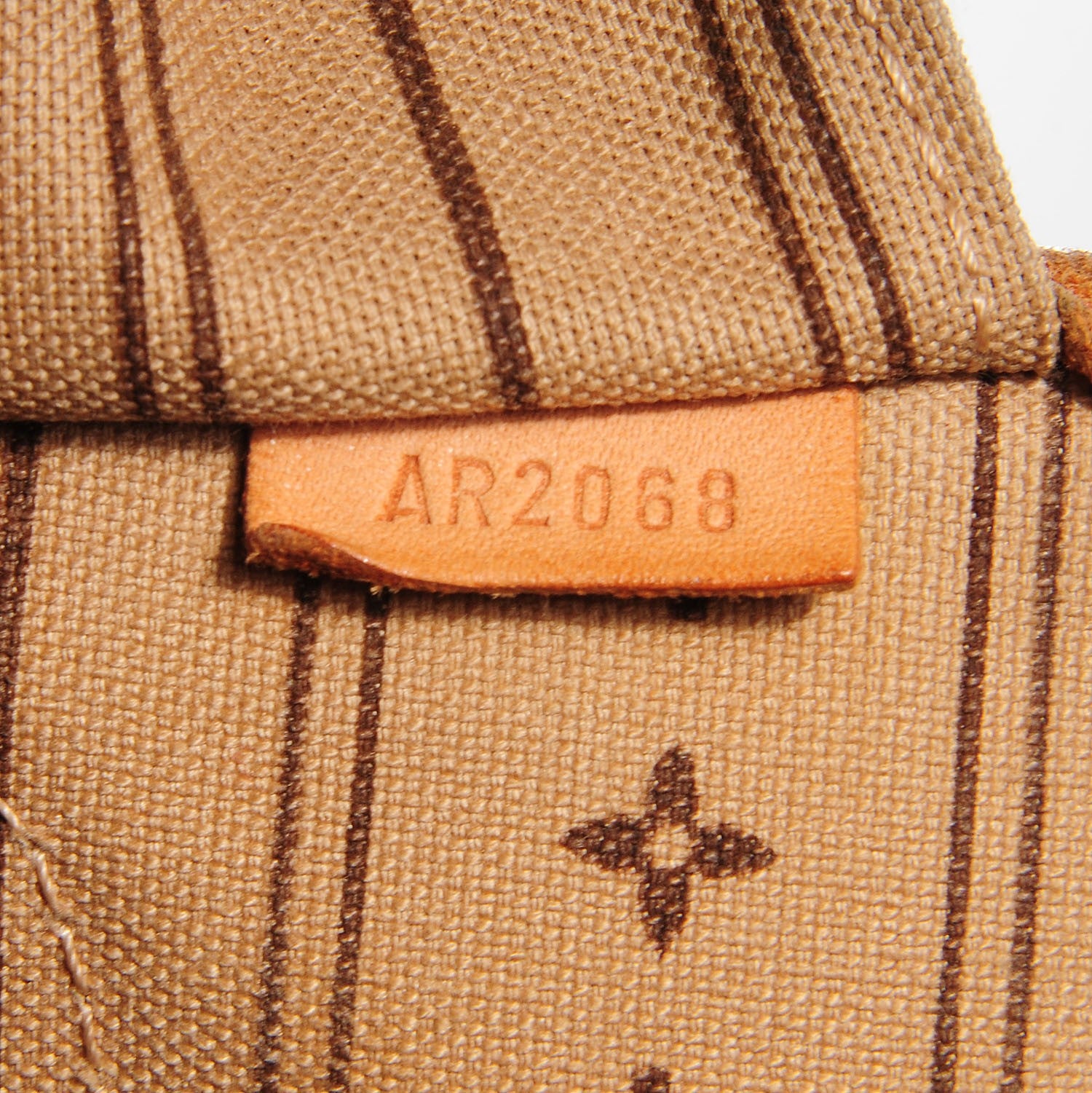 Louis Vuitton Monogram Neverfull MM 7 of 7