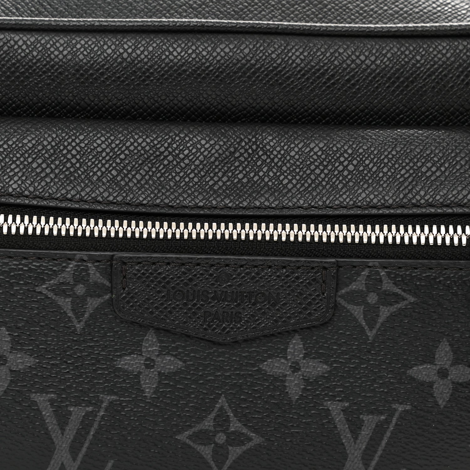 Louis Vuitton Taiga Monogram Outdoor Bumbag Black 9 of 12