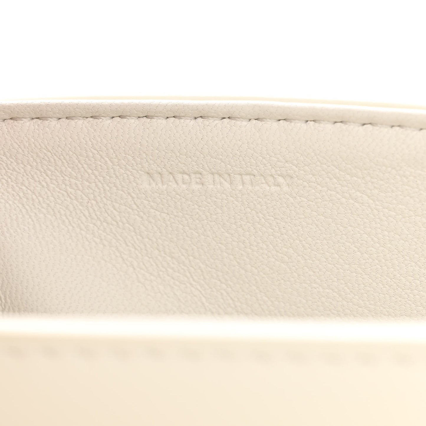 Satinated Calfskin Besace Small 16 White