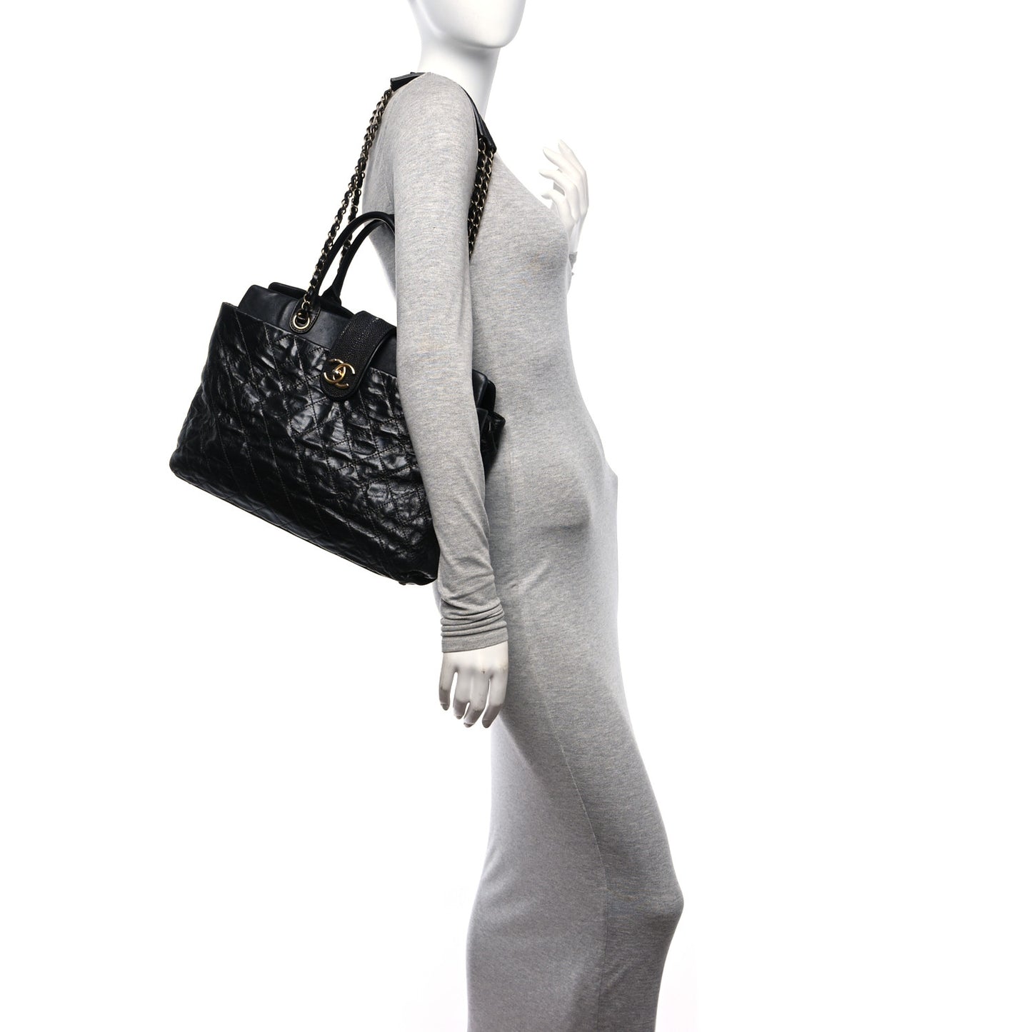Glazed Calfskin Stingray Large Bindi CC Tote Black