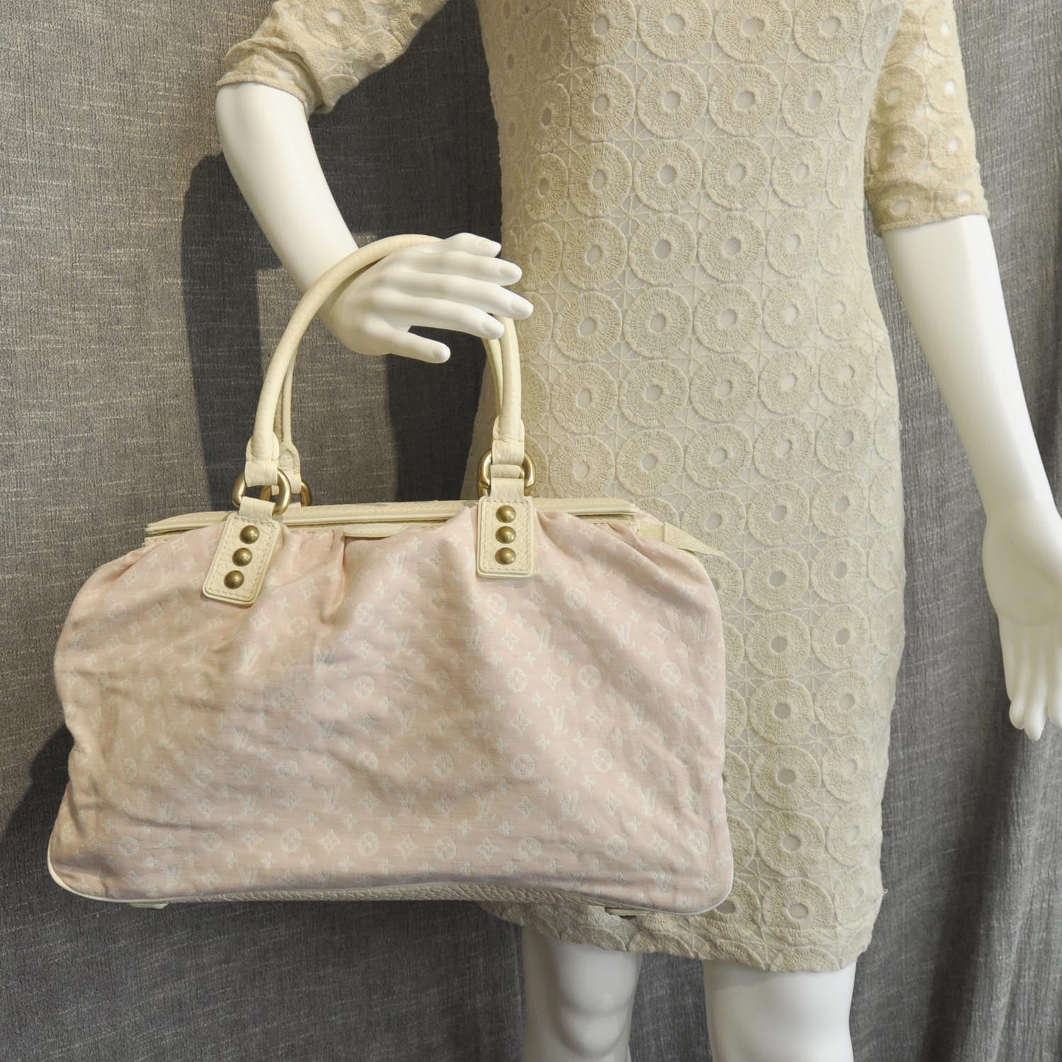 Louis Vuitton Mini Monogram Trapeze GM Pink 3 of 8