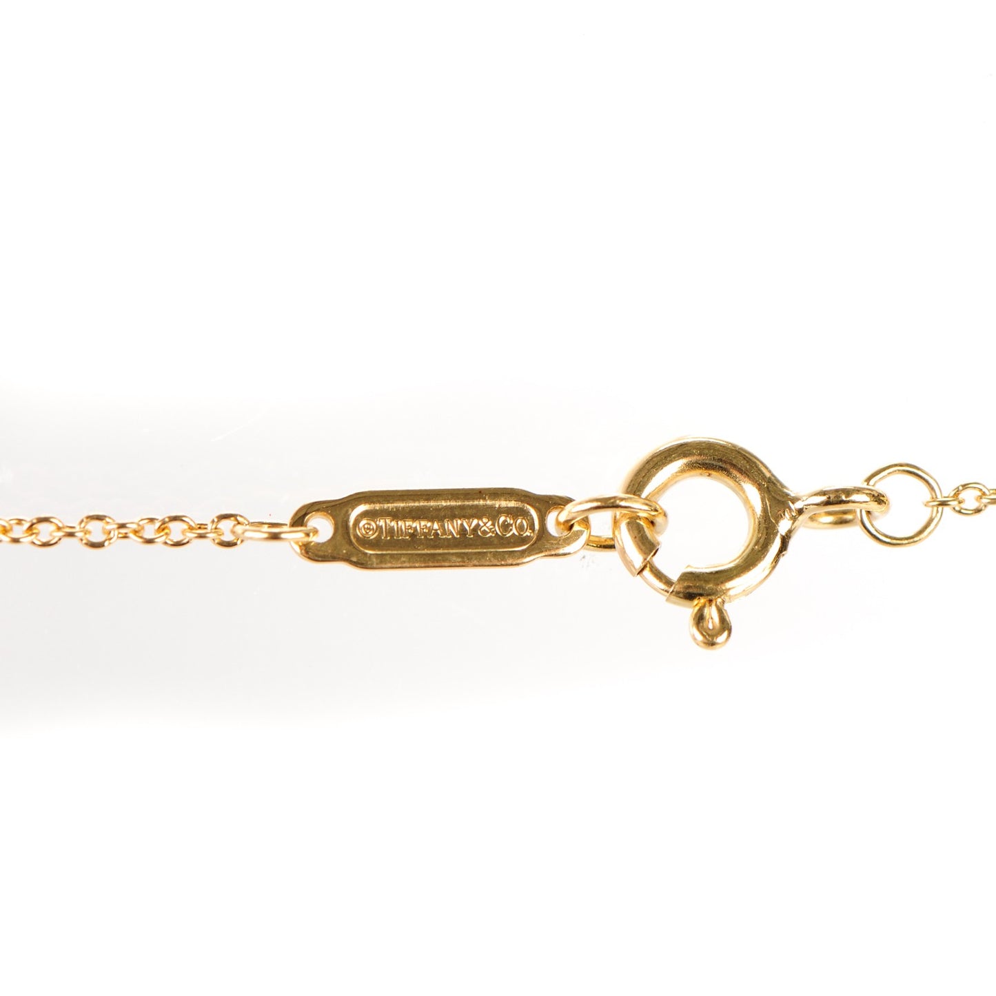 18K Yellow Gold Notes Round Pendant Necklace