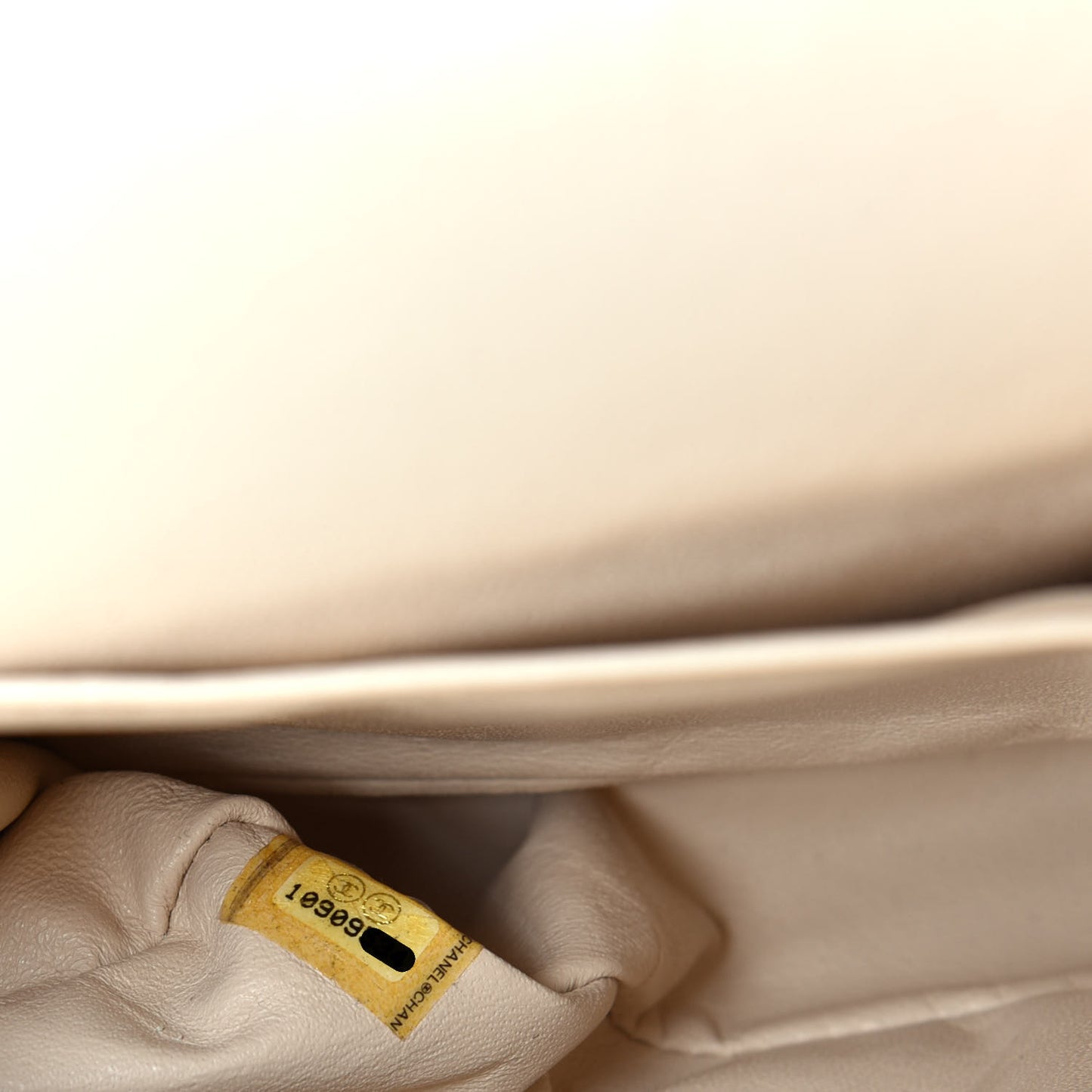 Aged Calfskin Quilted 2.55 Reissue 227 Flap Light Beige