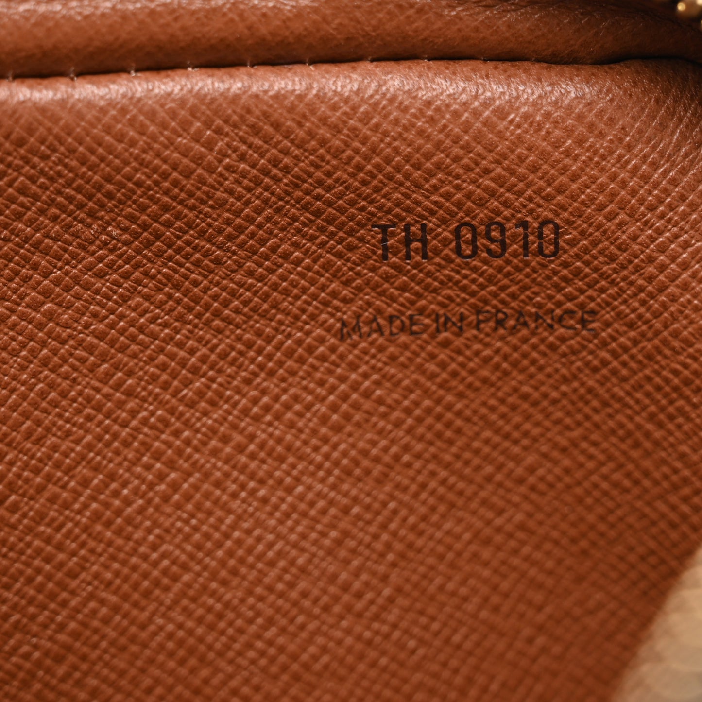 Monogram Pochette Marly Dragonne 22