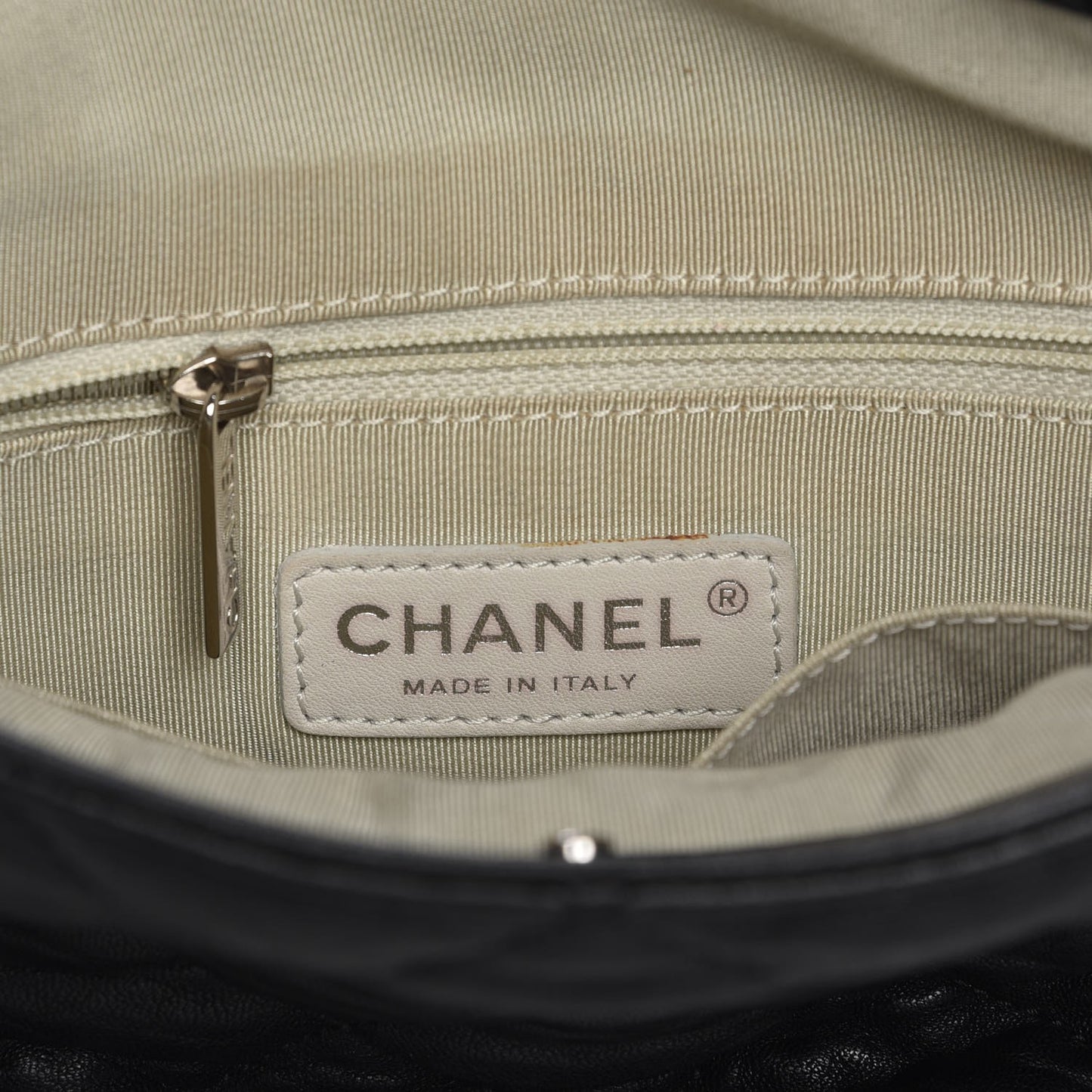 Washed Lambskin Chain Around Hobo Black
