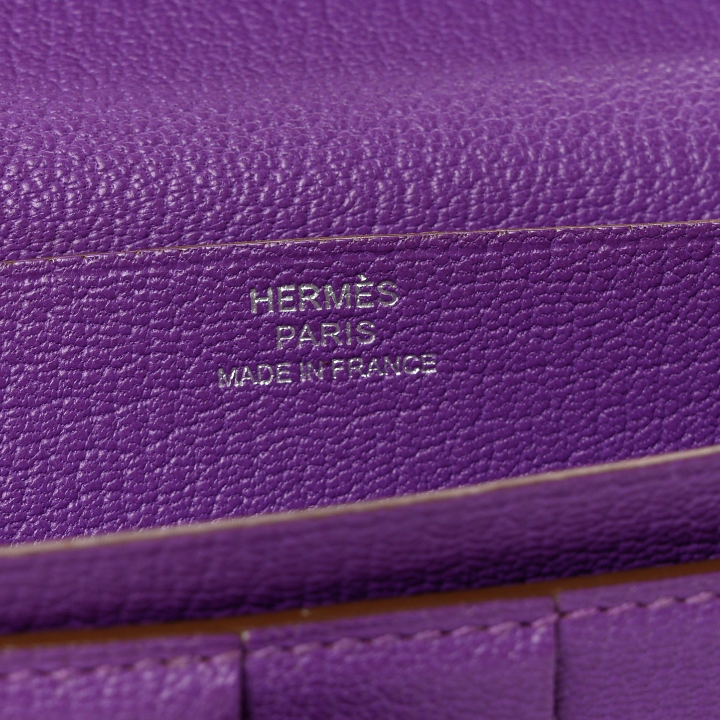 Chevre Mysore Bearn Wallet Parme