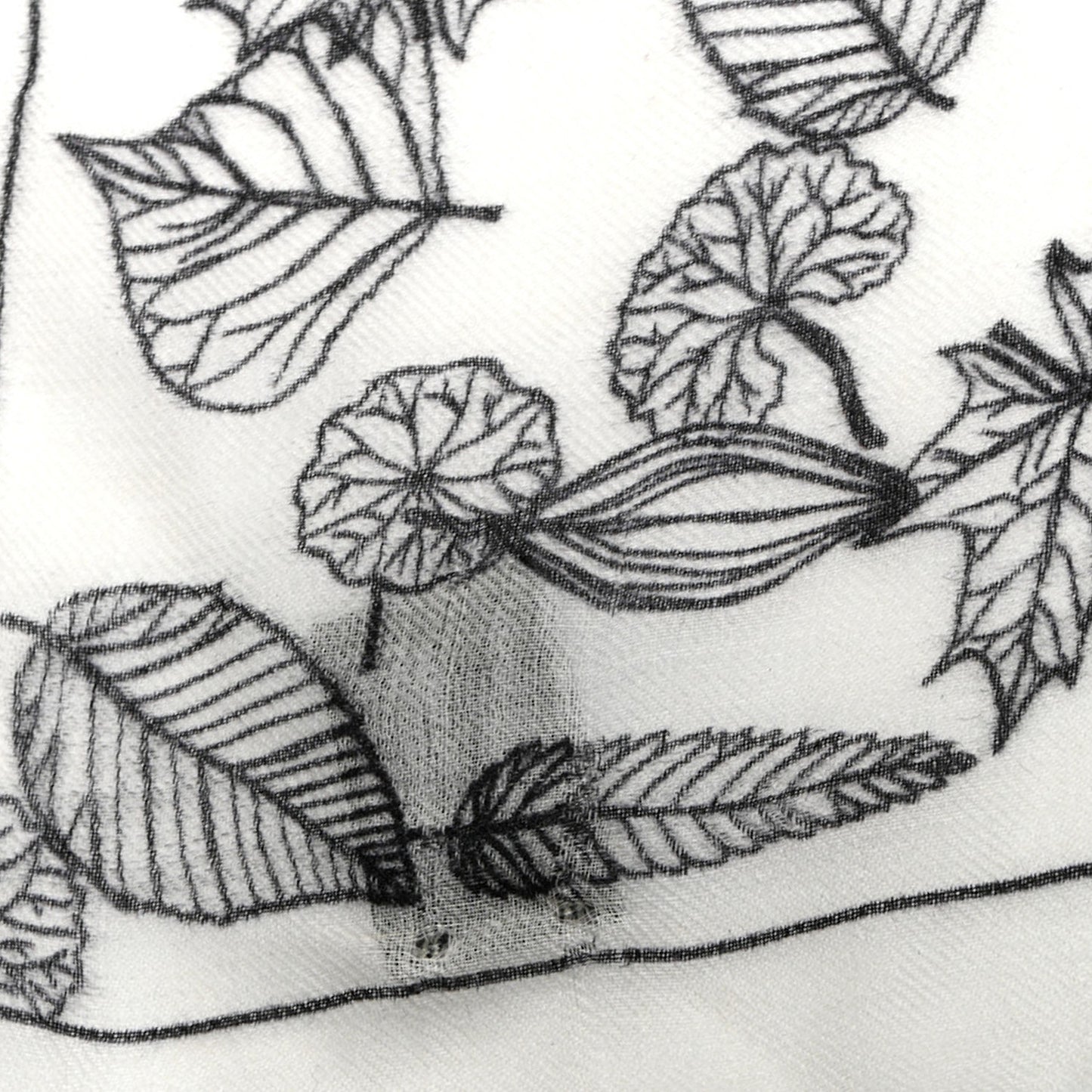 Cashmere CC Logo Leaves Scarf White Black